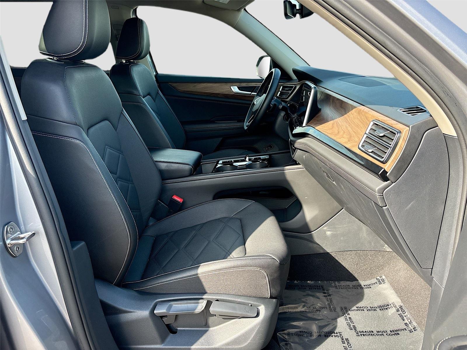 2025 VOLKSWAGEN ATLAS SE