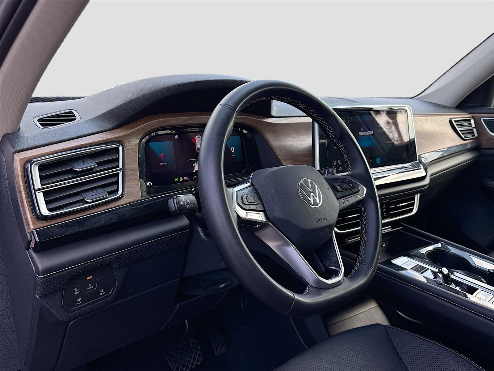 2025 VOLKSWAGEN ATLAS SE