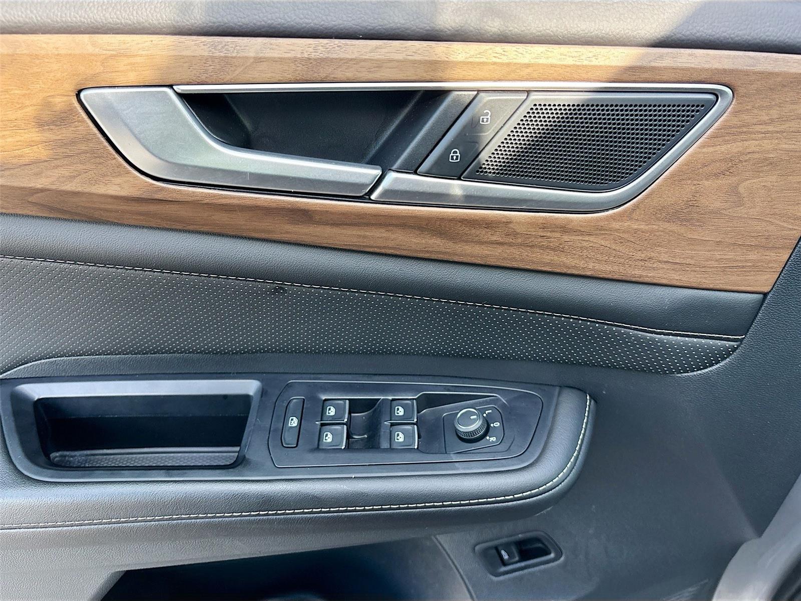 2025 VOLKSWAGEN ATLAS SE