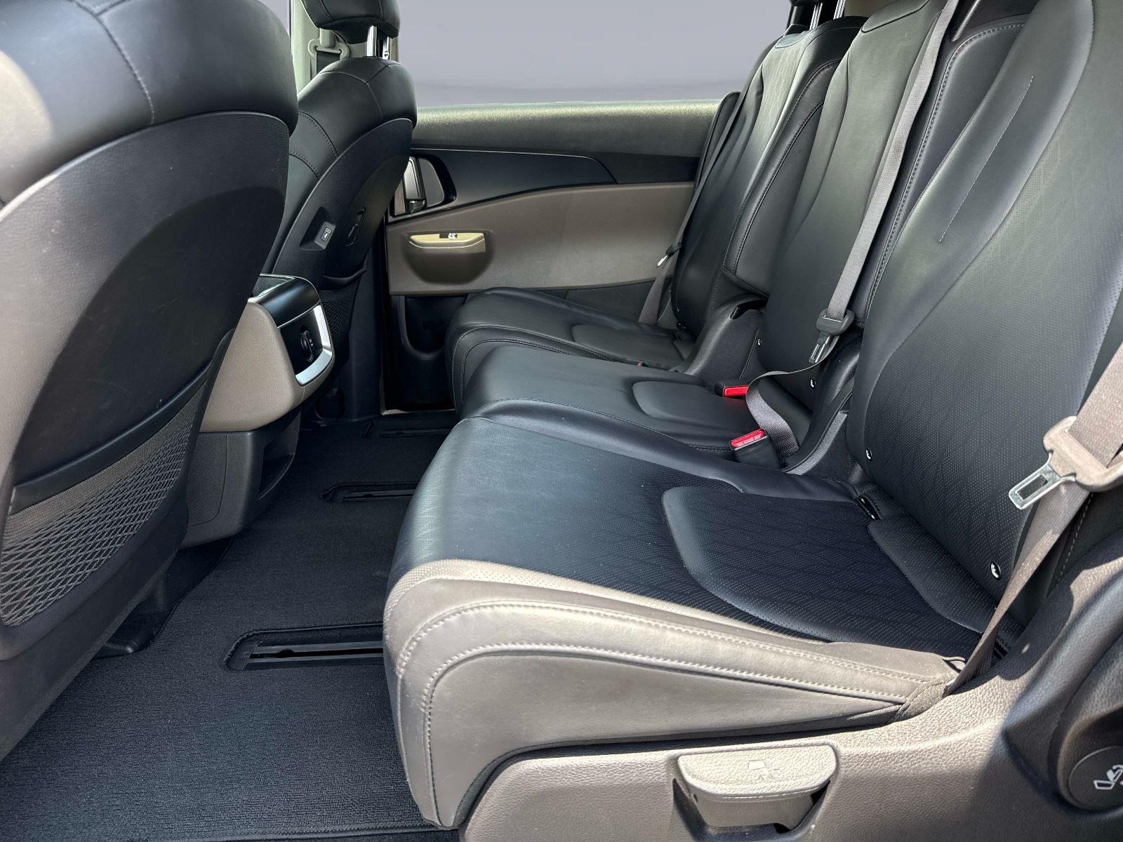 2025 Kia Carnival LXS