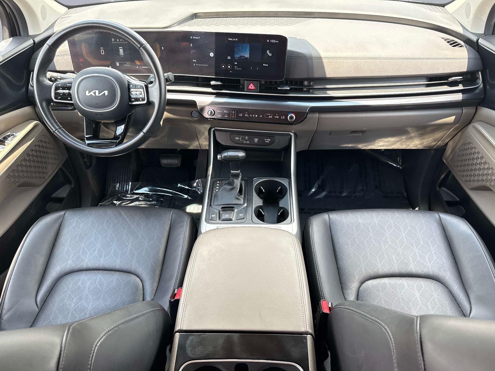 2025 Kia Carnival LXS
