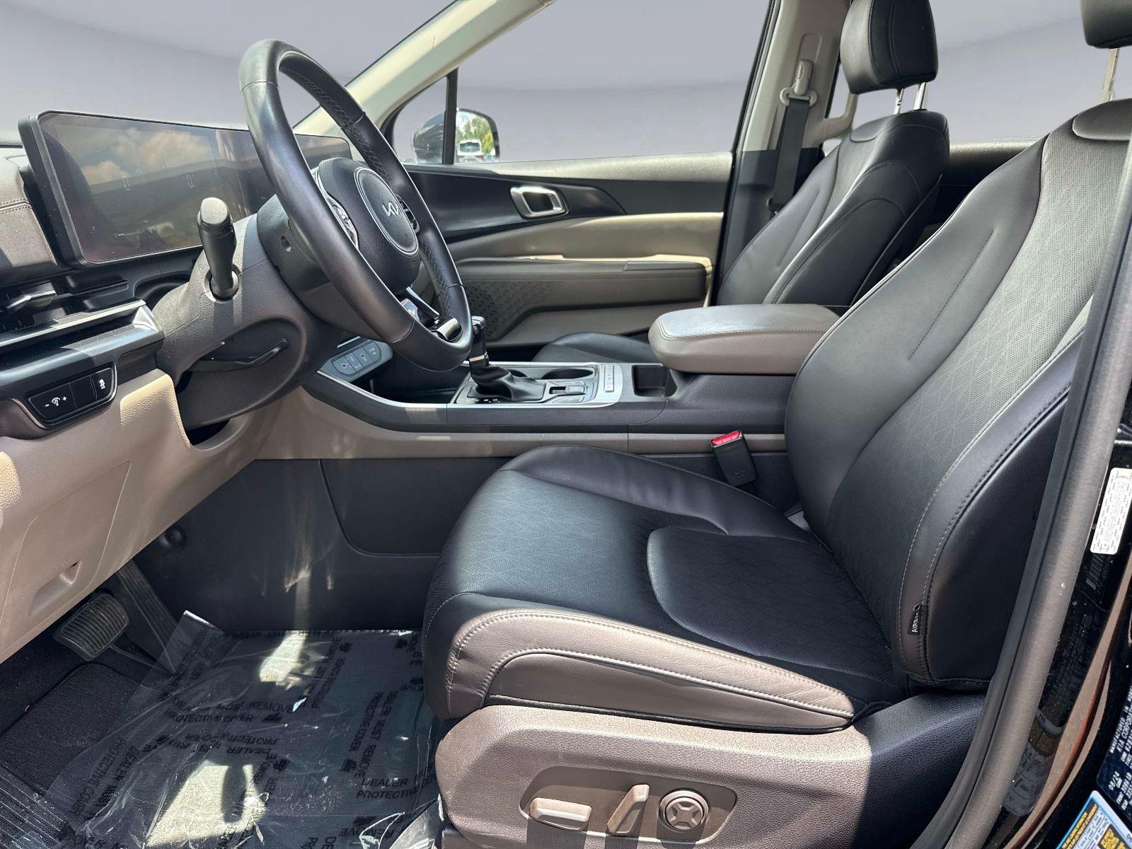 2025 Kia Carnival LXS