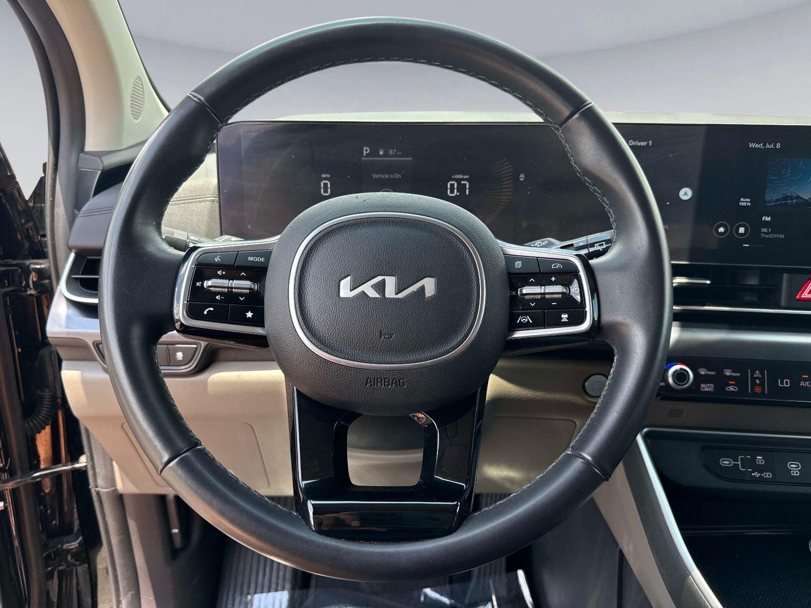 2025 Kia Carnival LXS