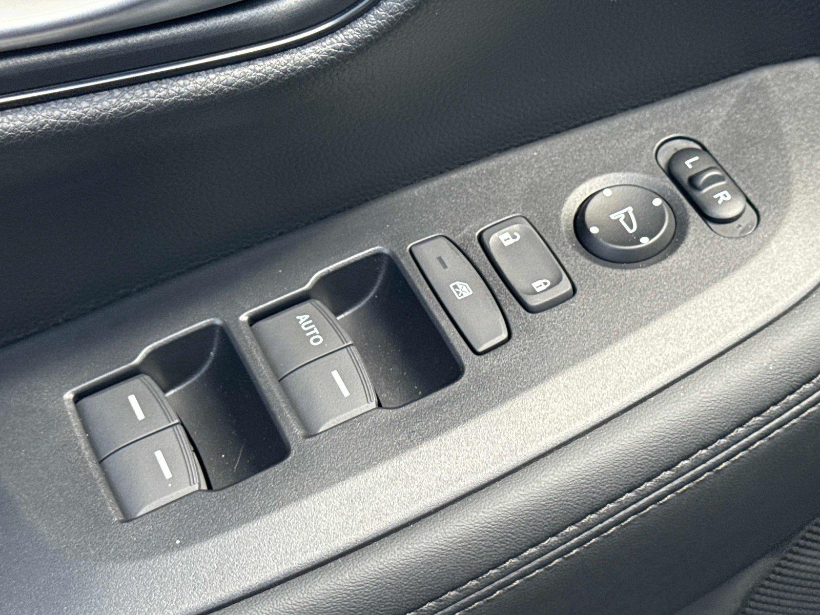 2026 Honda HR-V LX
