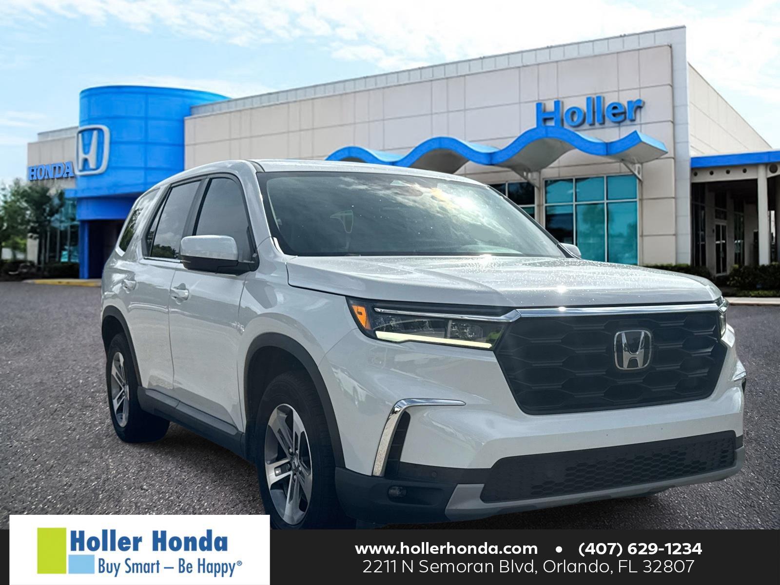 2024 Honda Pilot EX-L w/Rear Captain’s Chairs