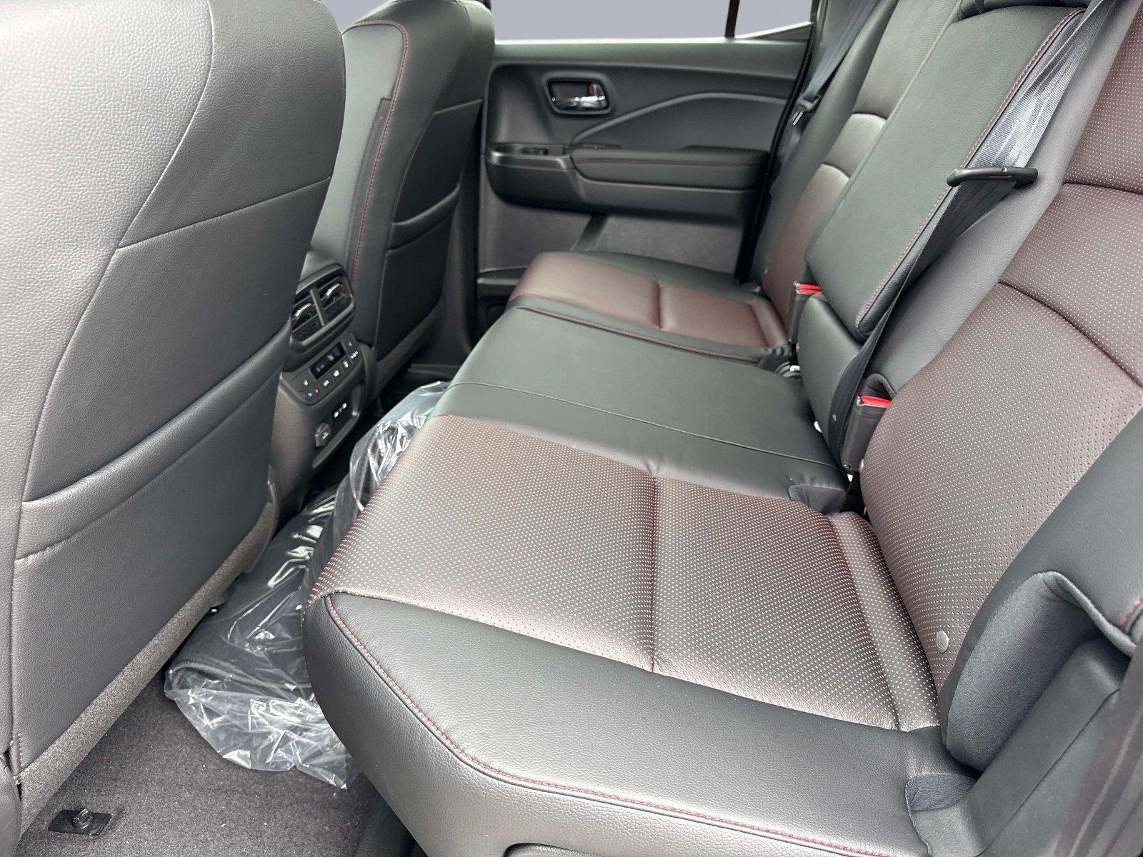2026 Honda Ridgeline Black Edition Two-Tone