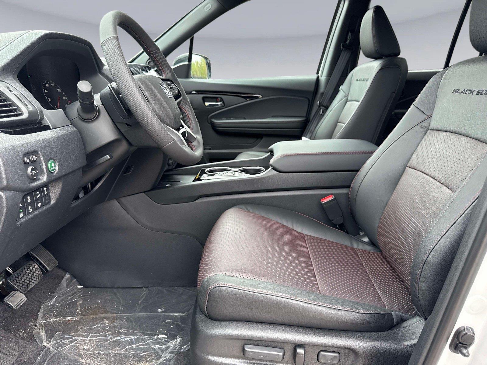 2026 Honda Ridgeline Black Edition Two-Tone