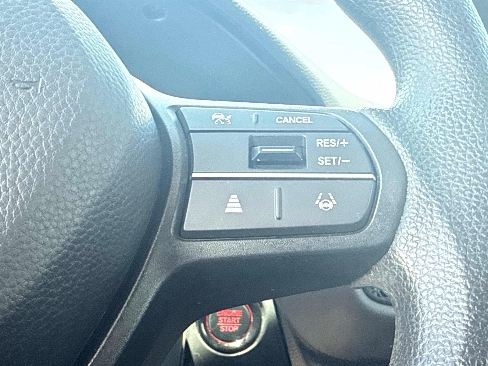 2025 Honda HR-V LX