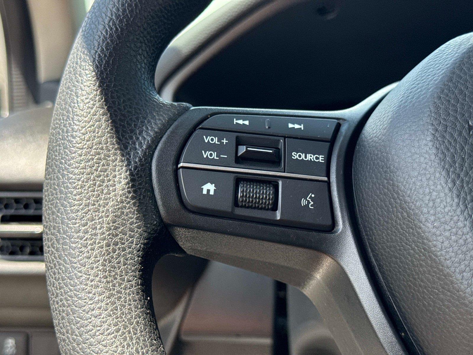 2025 Honda HR-V LX