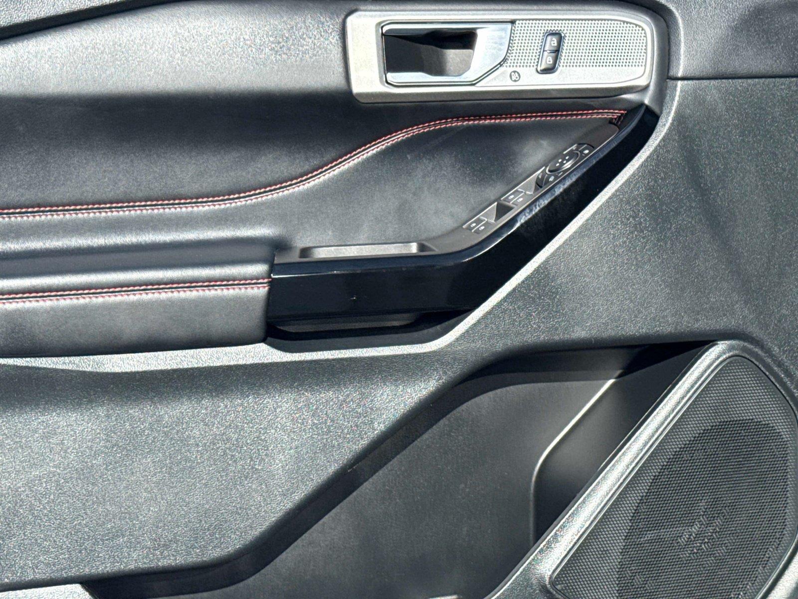 2024 Ford Explorer ST-Line