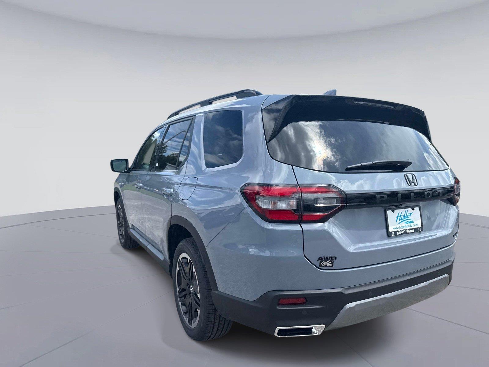 2026 Honda Pilot Touring Blackout