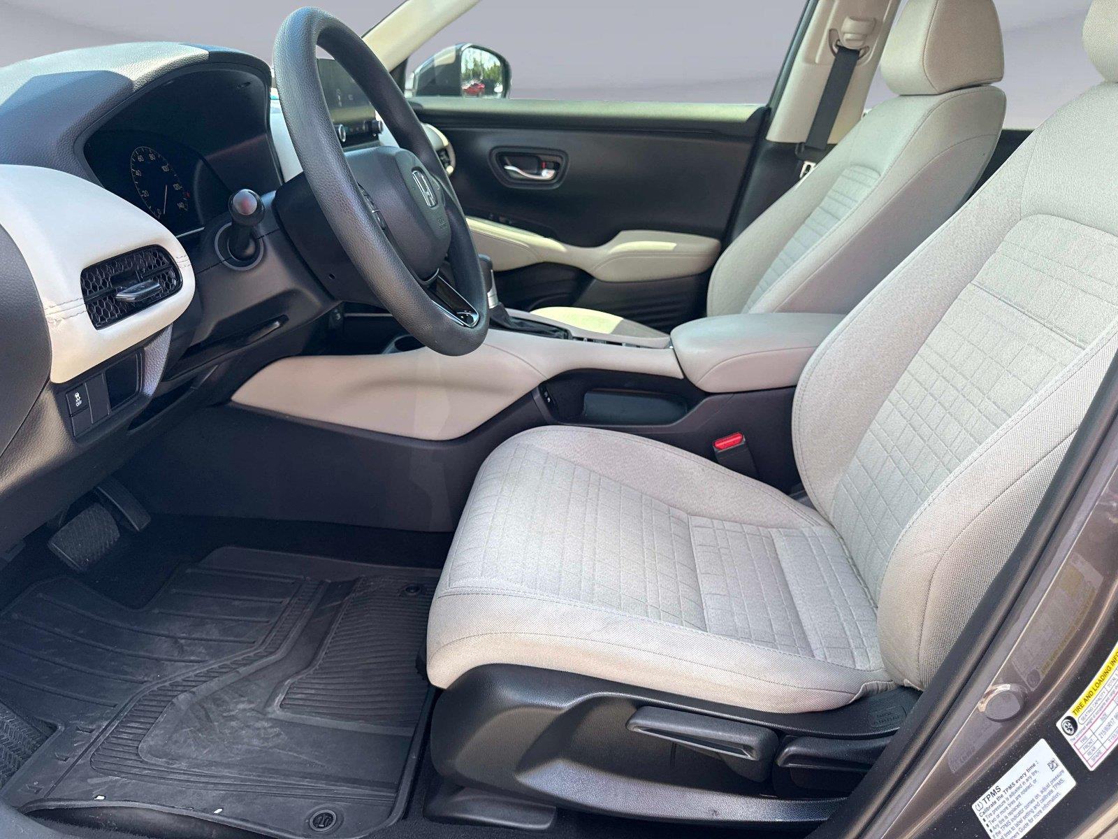 2025 Honda HR-V LX