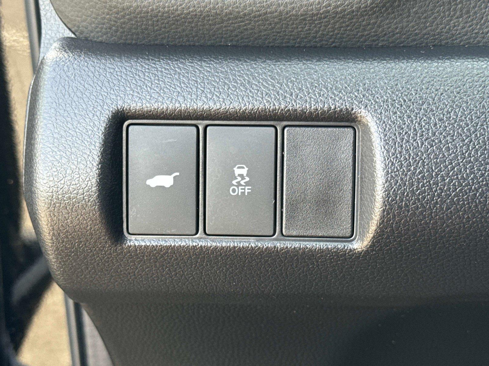 2023 Honda Pilot EX-L w/Rear Captain’s Chairs