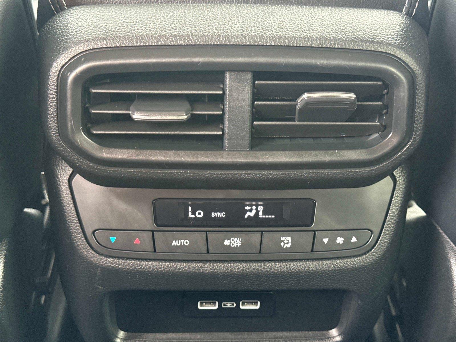 2023 Honda Pilot Touring