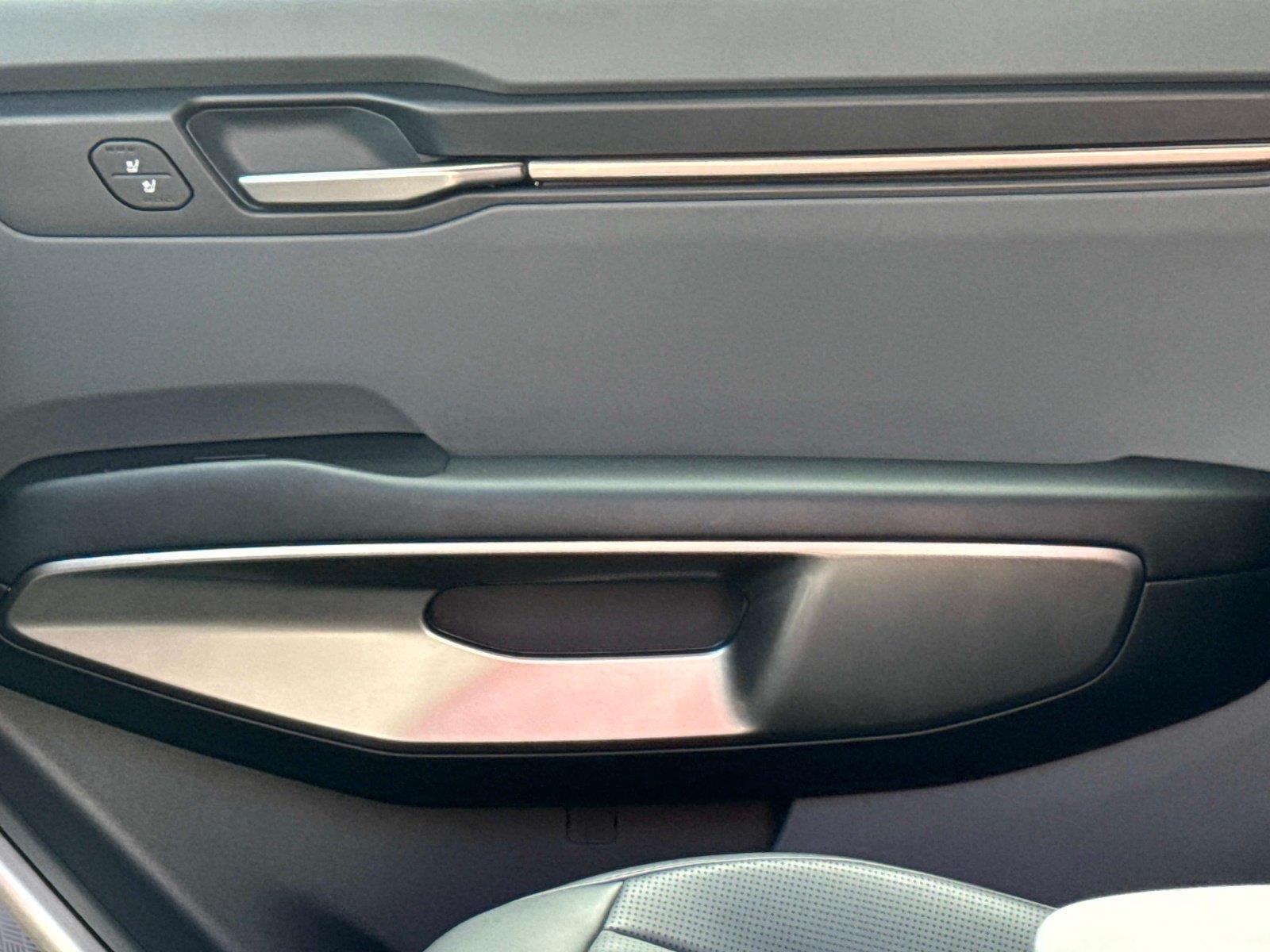 2024 Kia EV9 Light Long Range