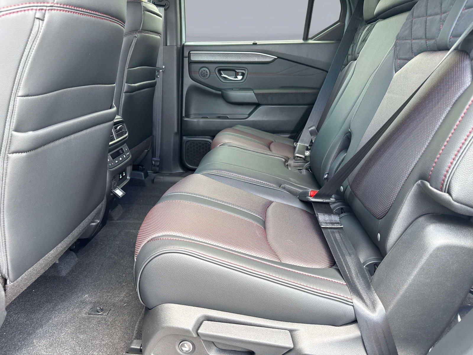 2026 Honda Pilot Black Edition