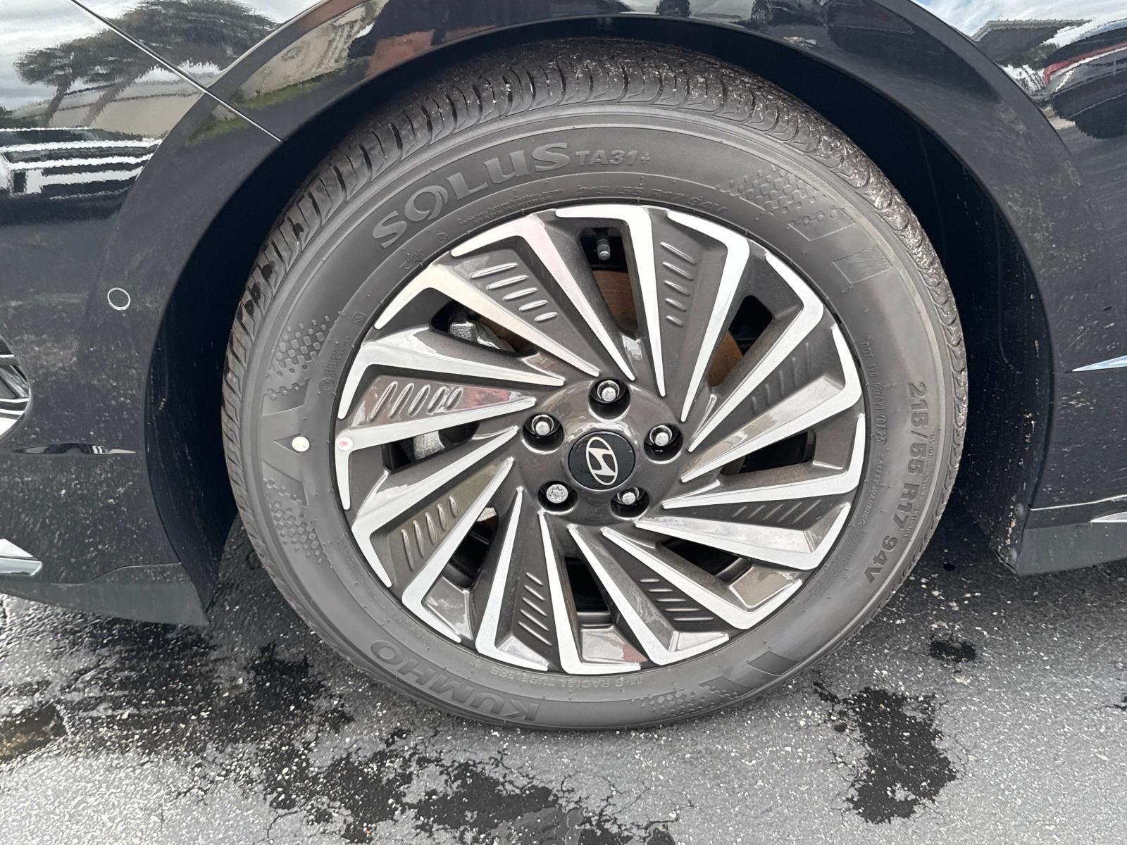 2025 Hyundai Sonata Hybrid Limited