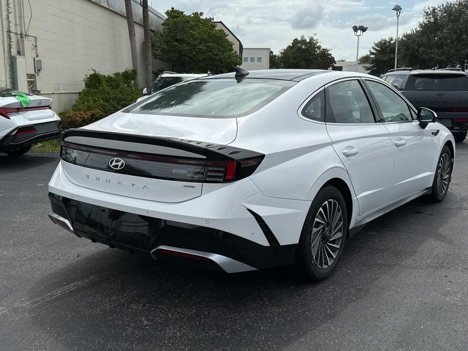 2025 Hyundai Sonata Hybrid Limited