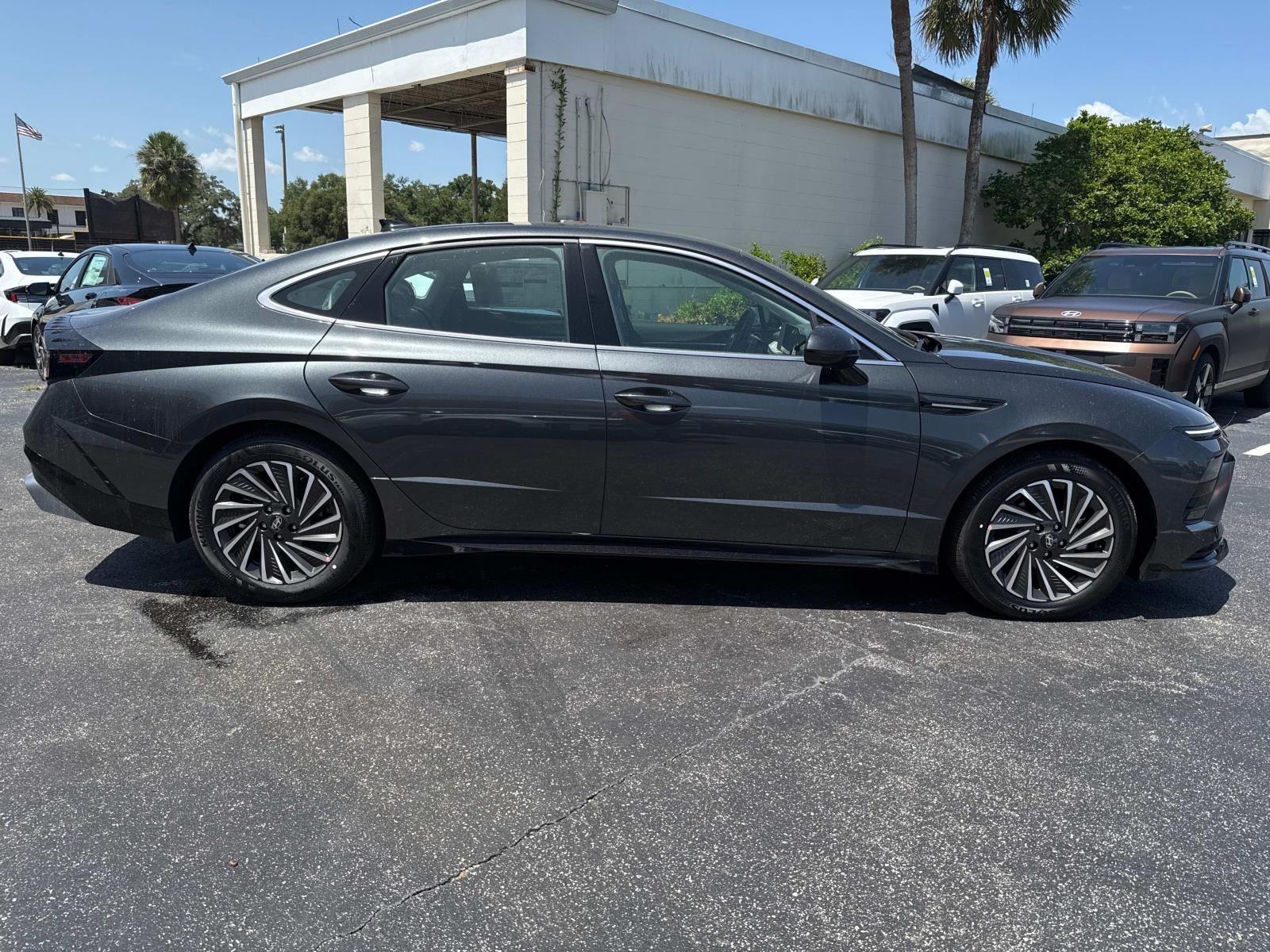 2025 Hyundai Sonata Hybrid SEL