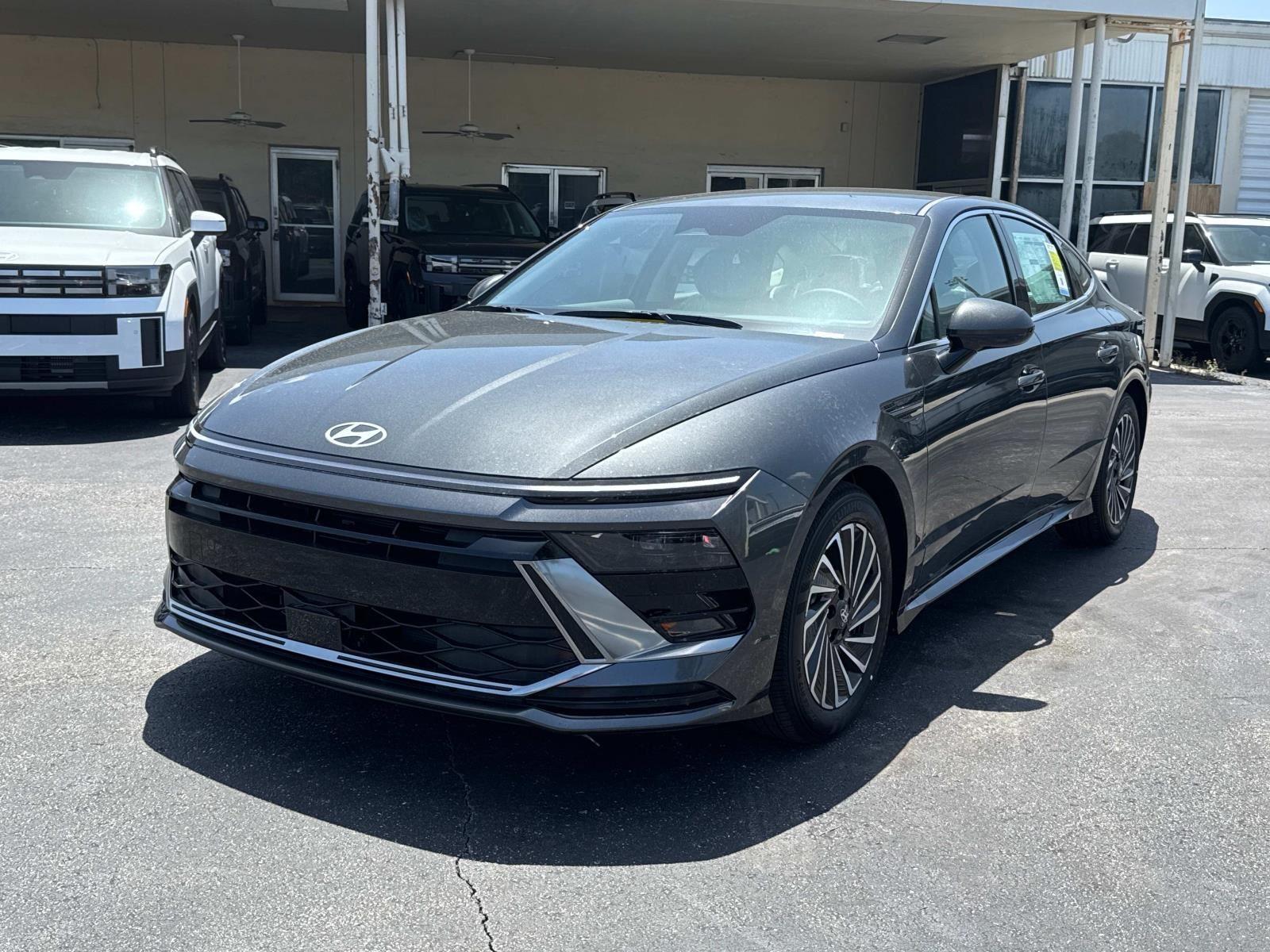 2025 Hyundai Sonata Hybrid SEL