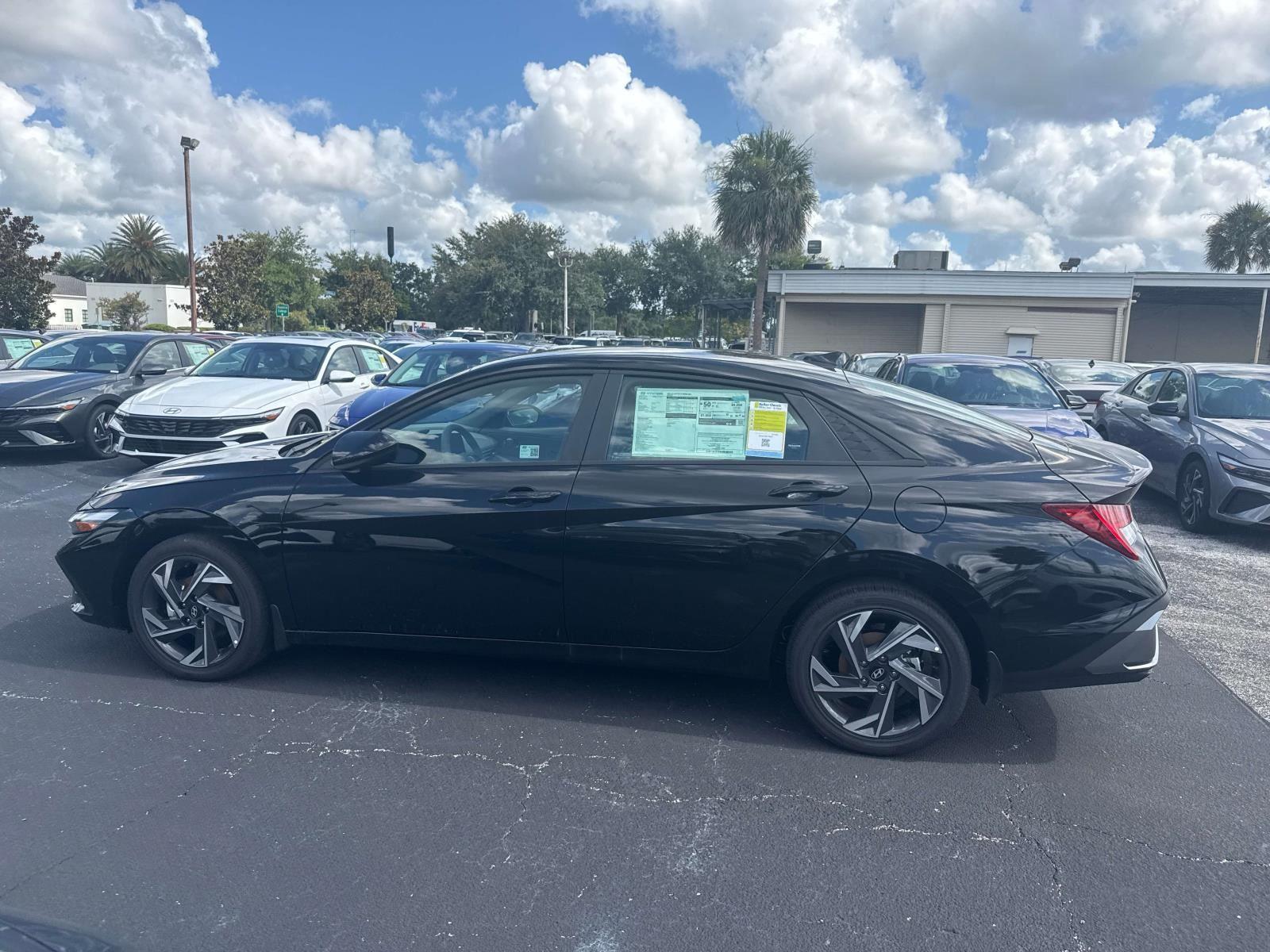 2025 Hyundai Elantra Hybrid SEL Sport