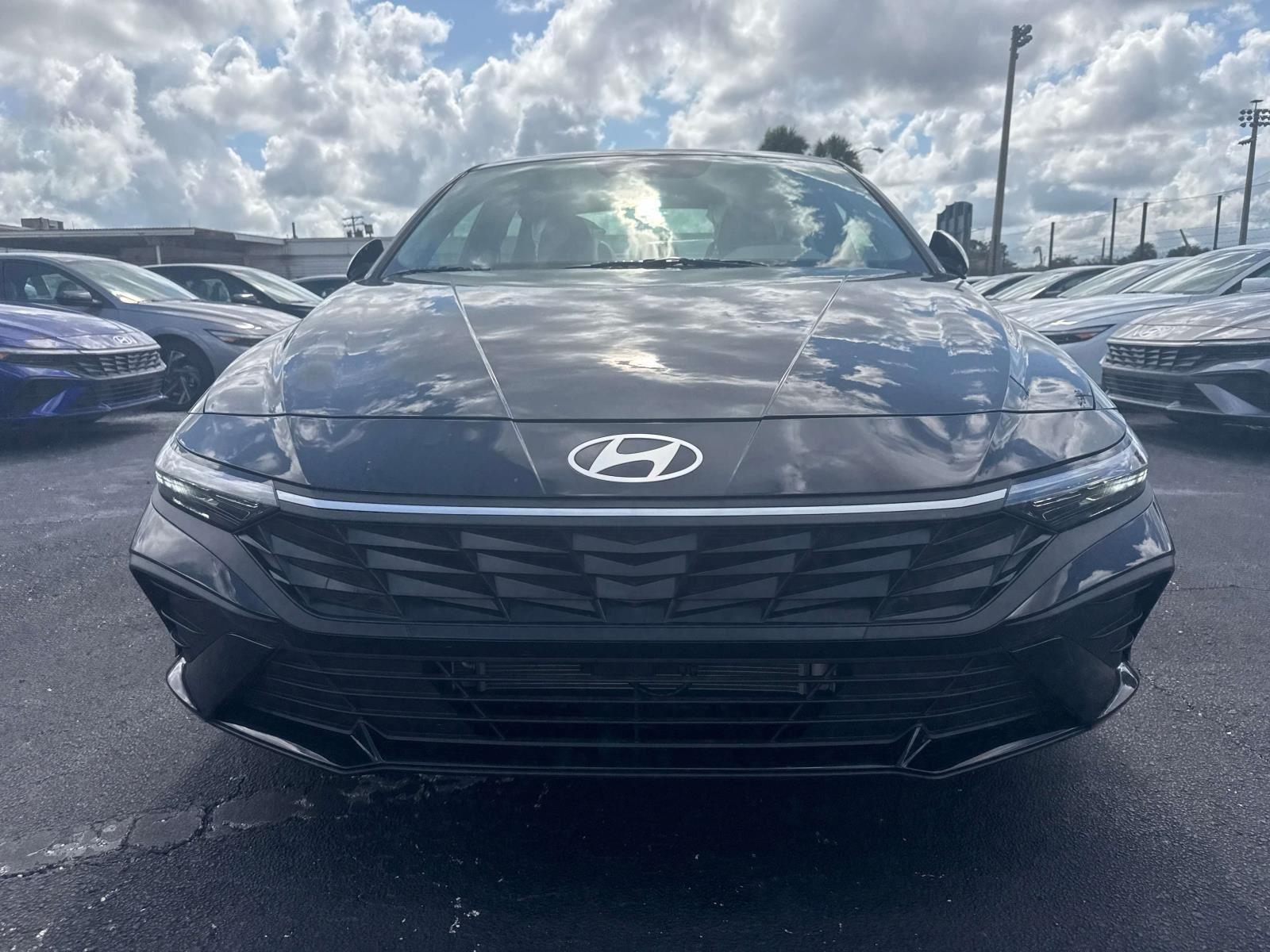 2025 Hyundai Elantra Hybrid SEL Sport