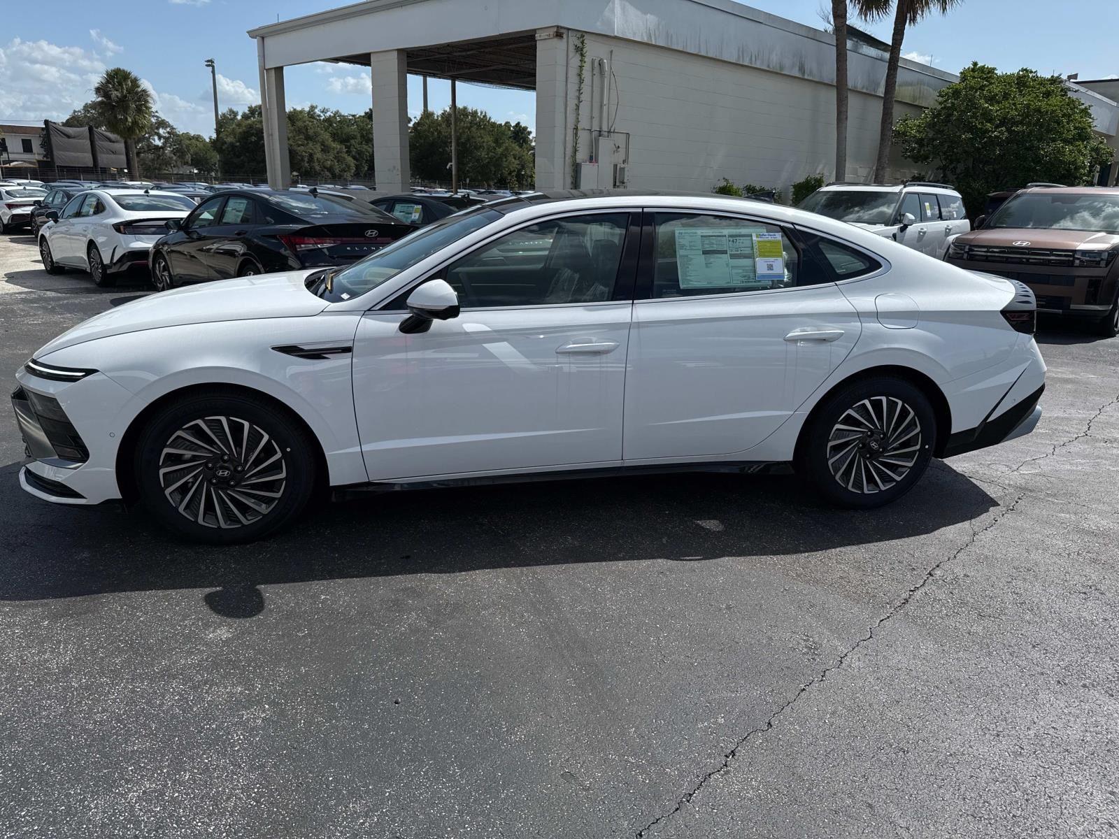 2025 Hyundai Sonata Hybrid Limited