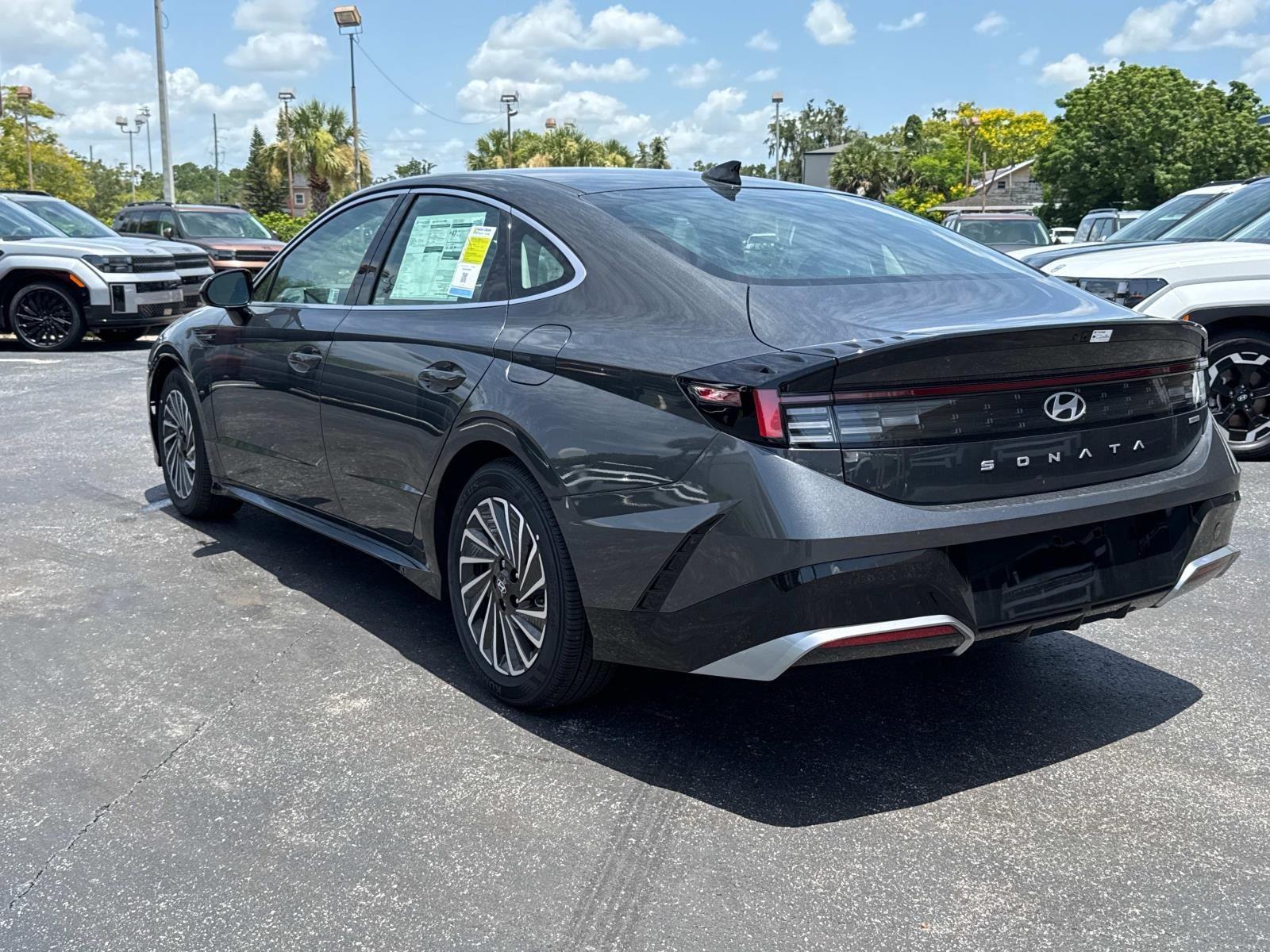 2025 Hyundai Sonata Hybrid SEL