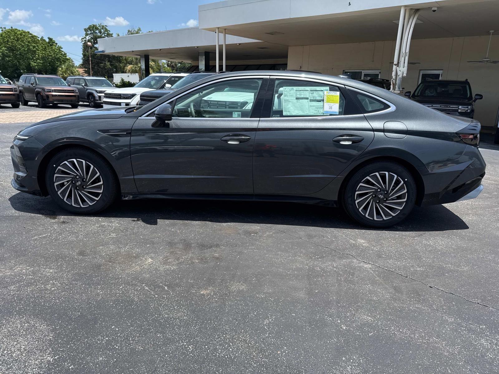 2025 Hyundai Sonata Hybrid SEL