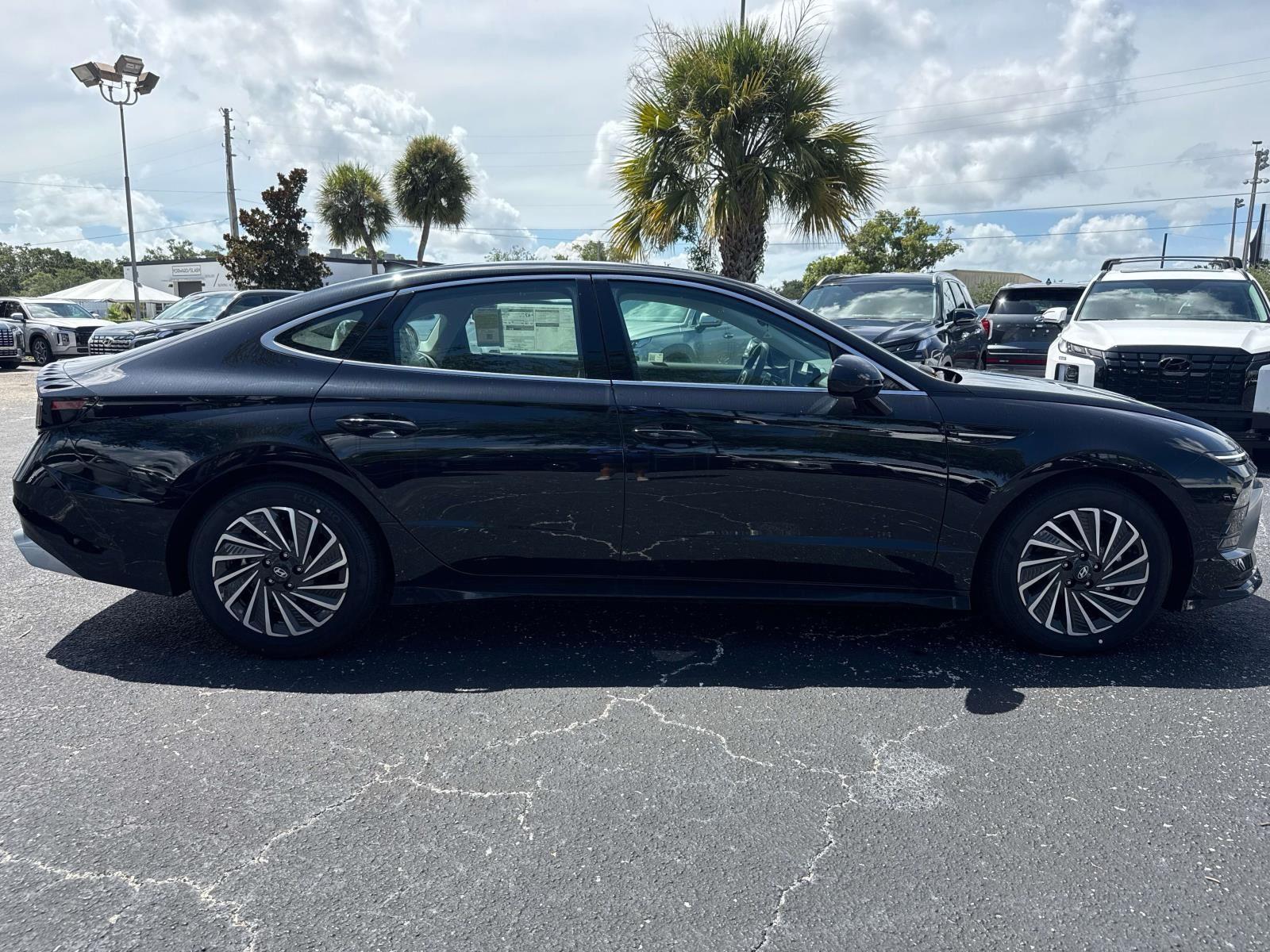 2025 Hyundai Sonata Hybrid SEL