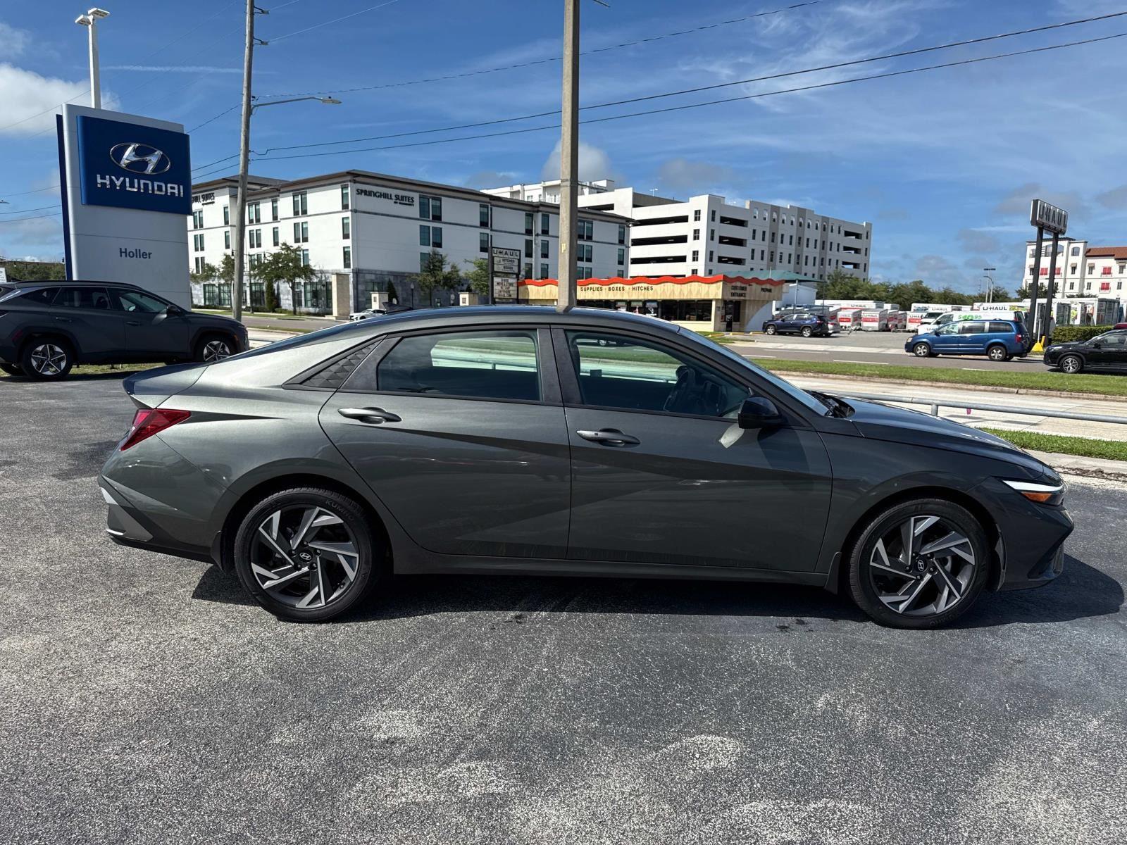 2025 Hyundai Elantra SEL Sport