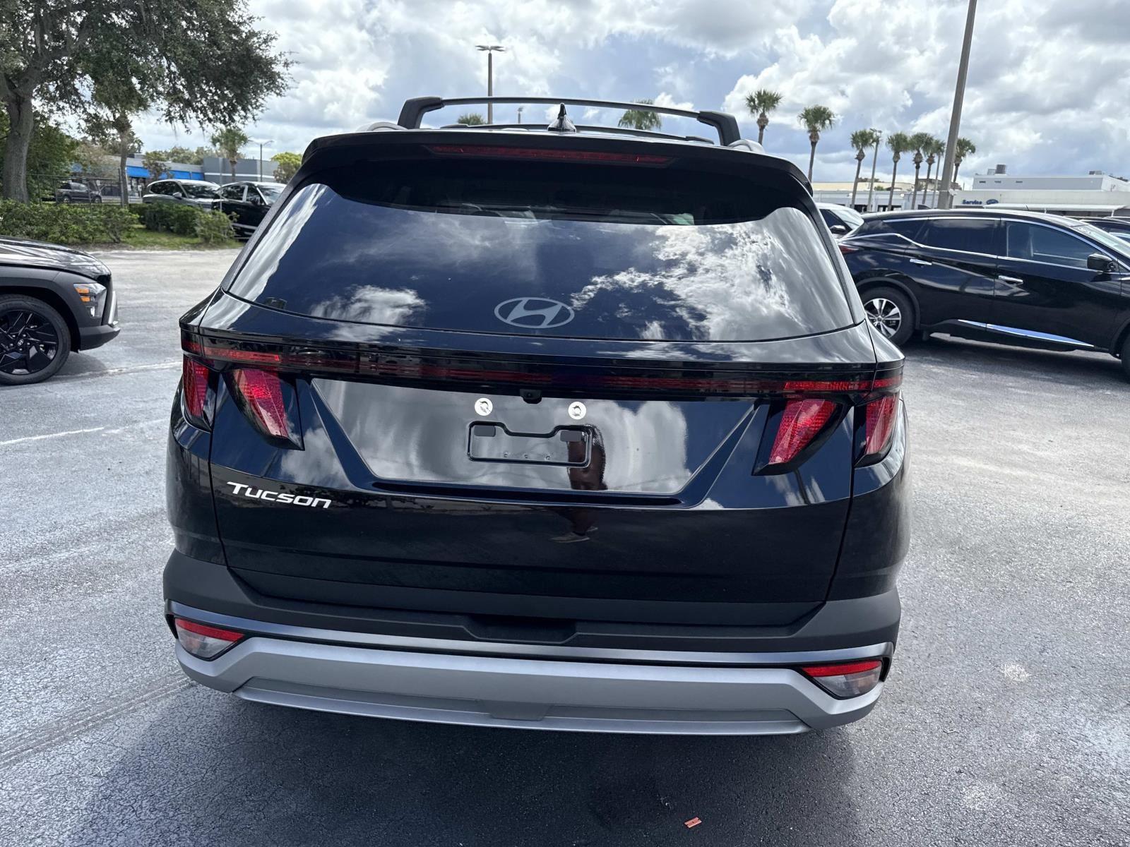 2026 Hyundai Tucson SE