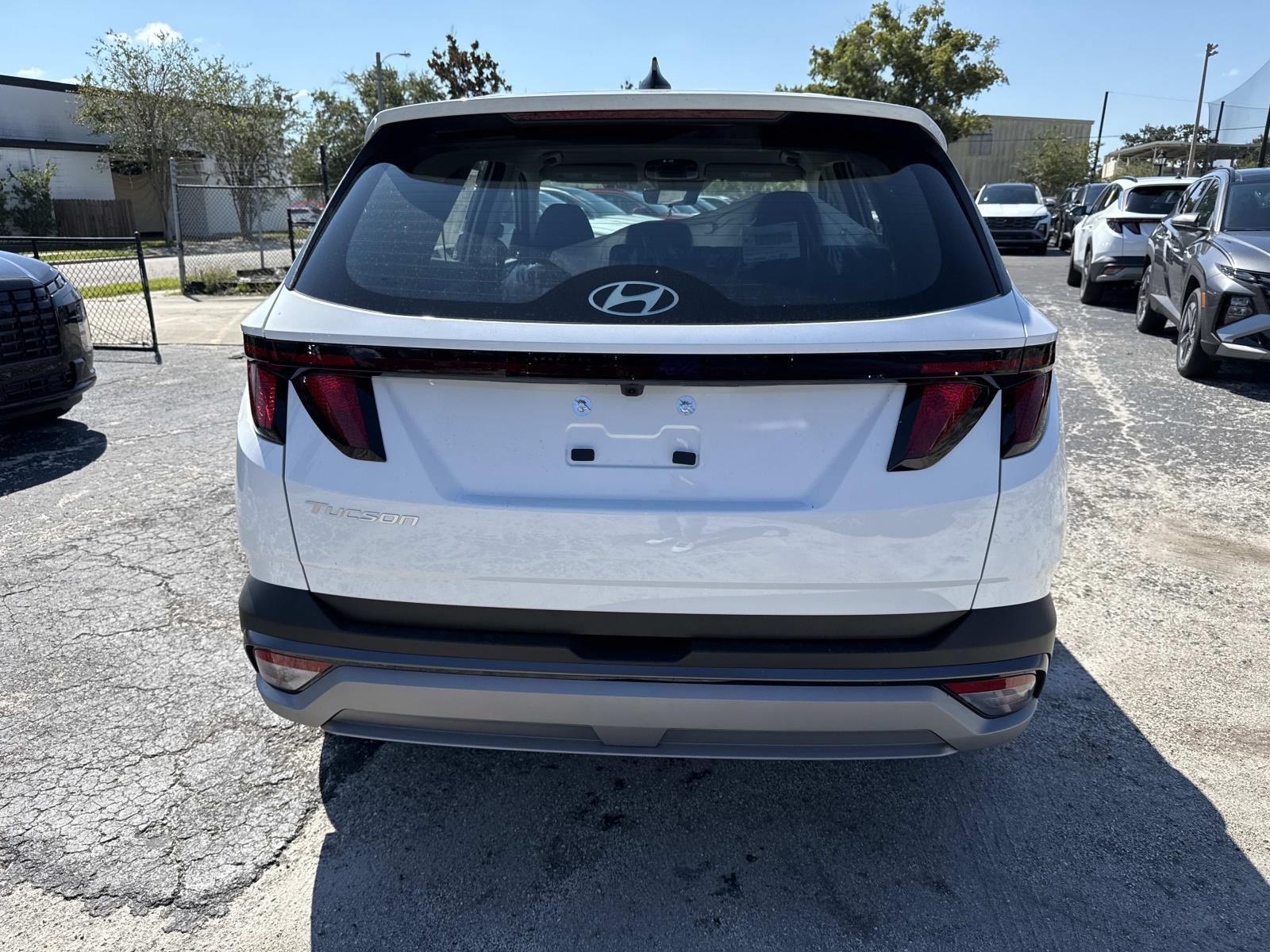 2026 Hyundai Tucson SE