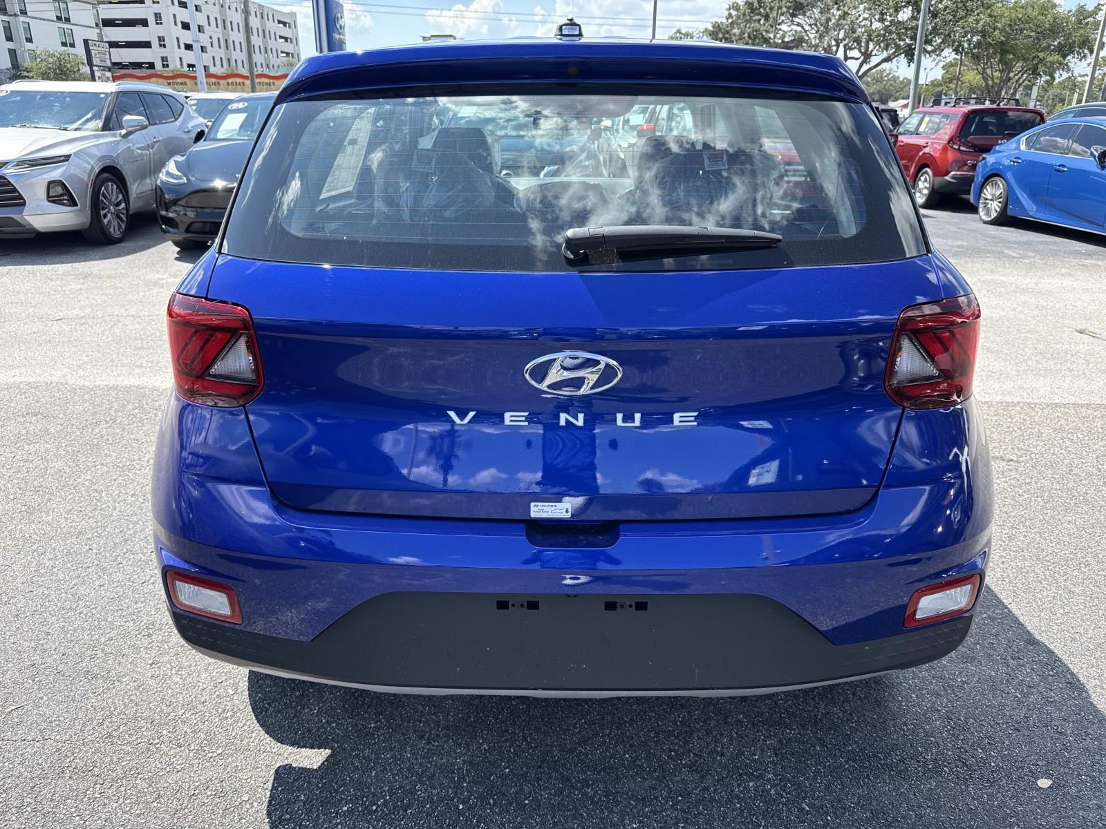 2025 Hyundai Venue SE