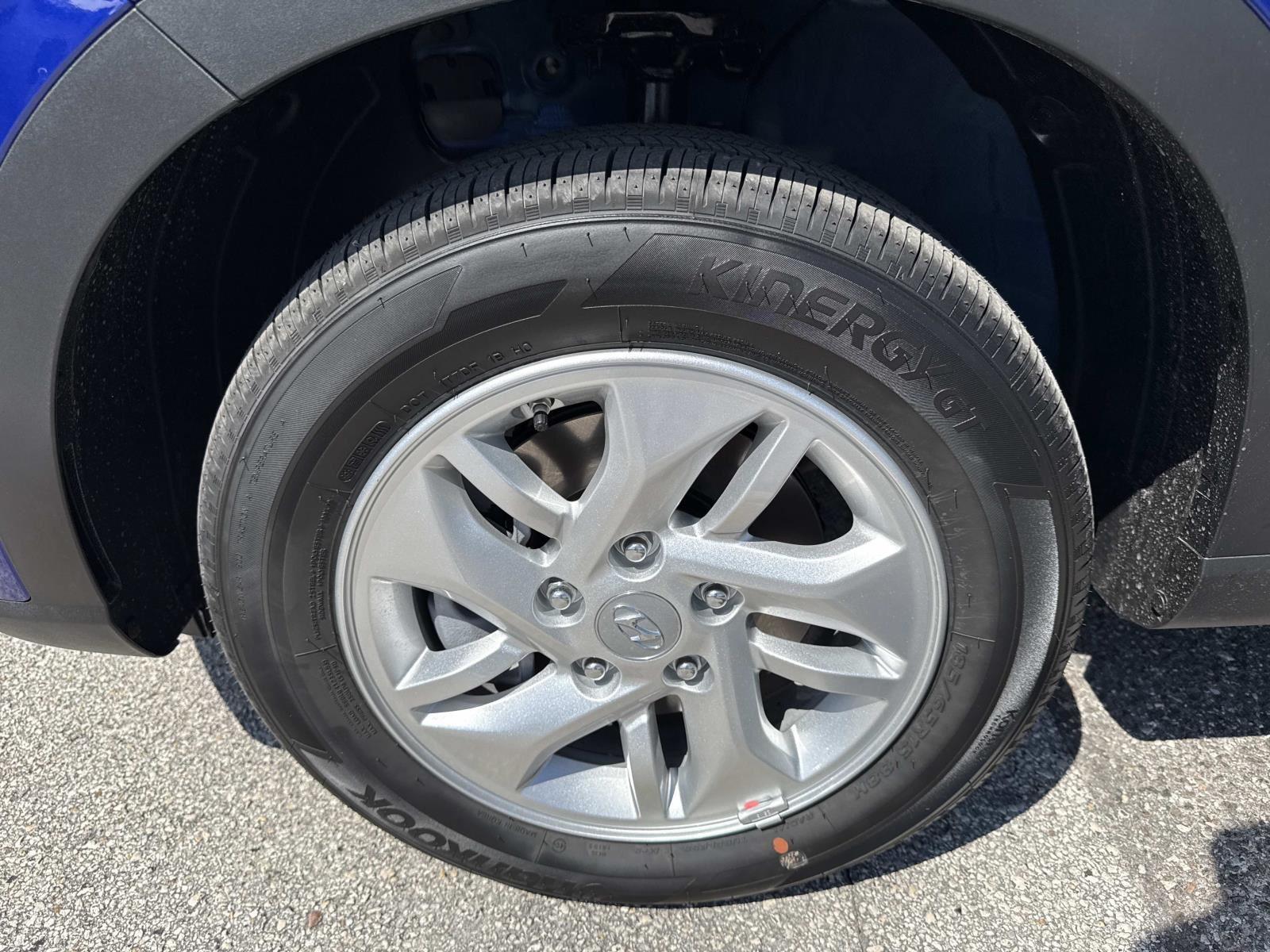 2025 Hyundai Venue SE