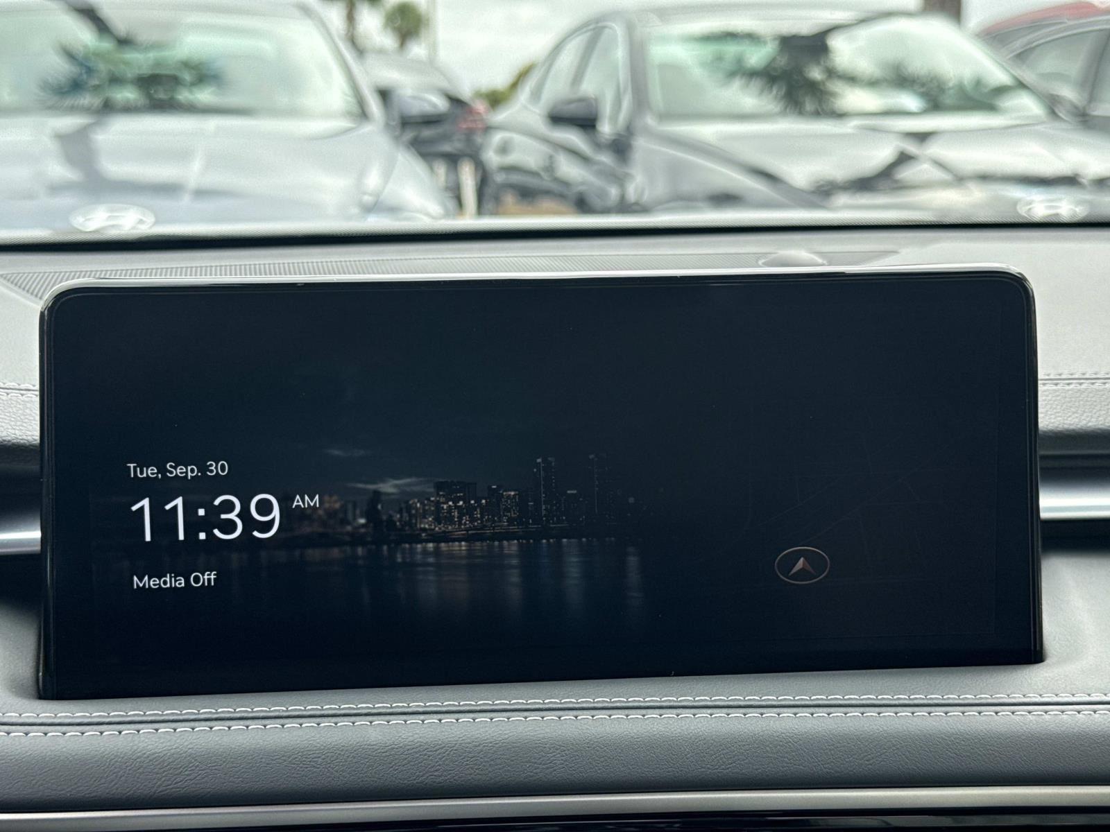 2025 Genesis G70 2.5T