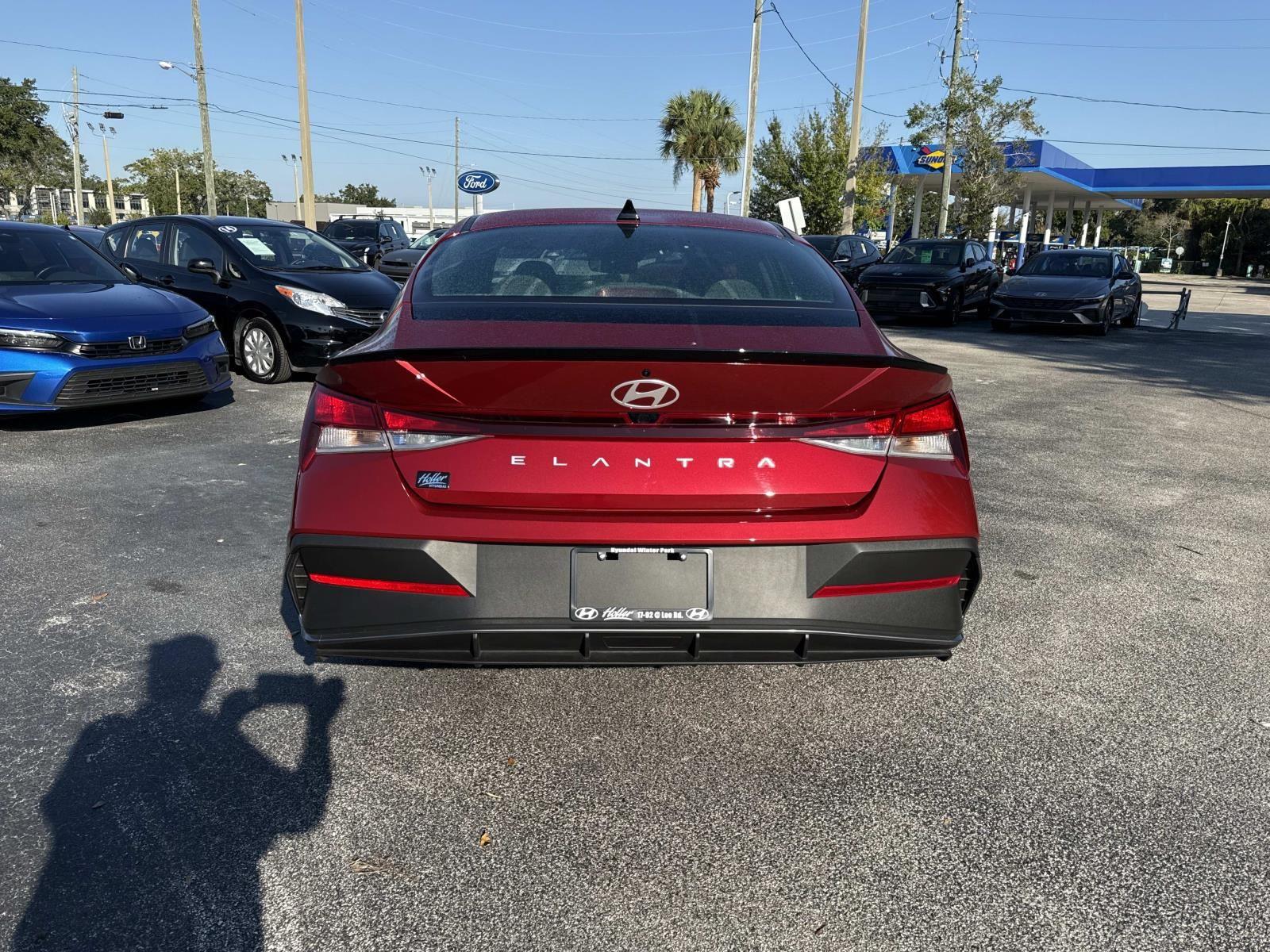 2025 Hyundai Elantra SEL Sport
