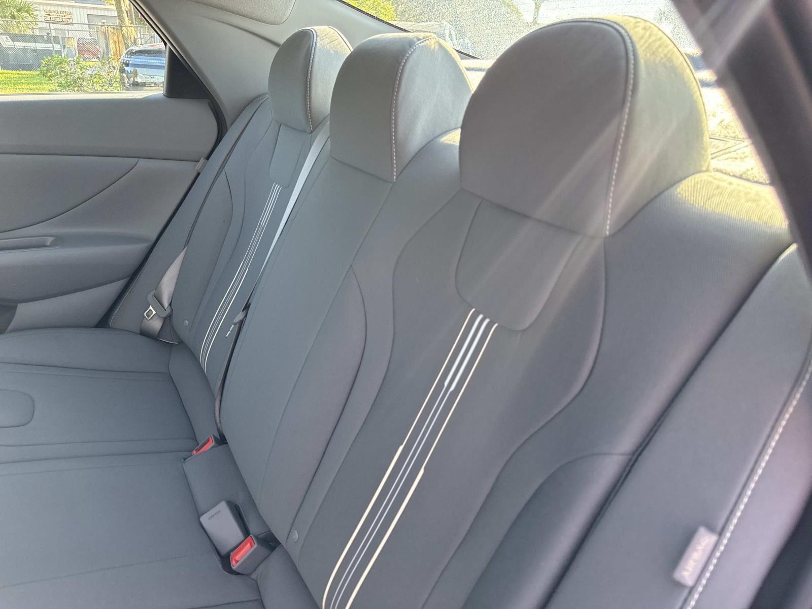 2025 Hyundai Elantra SEL Sport