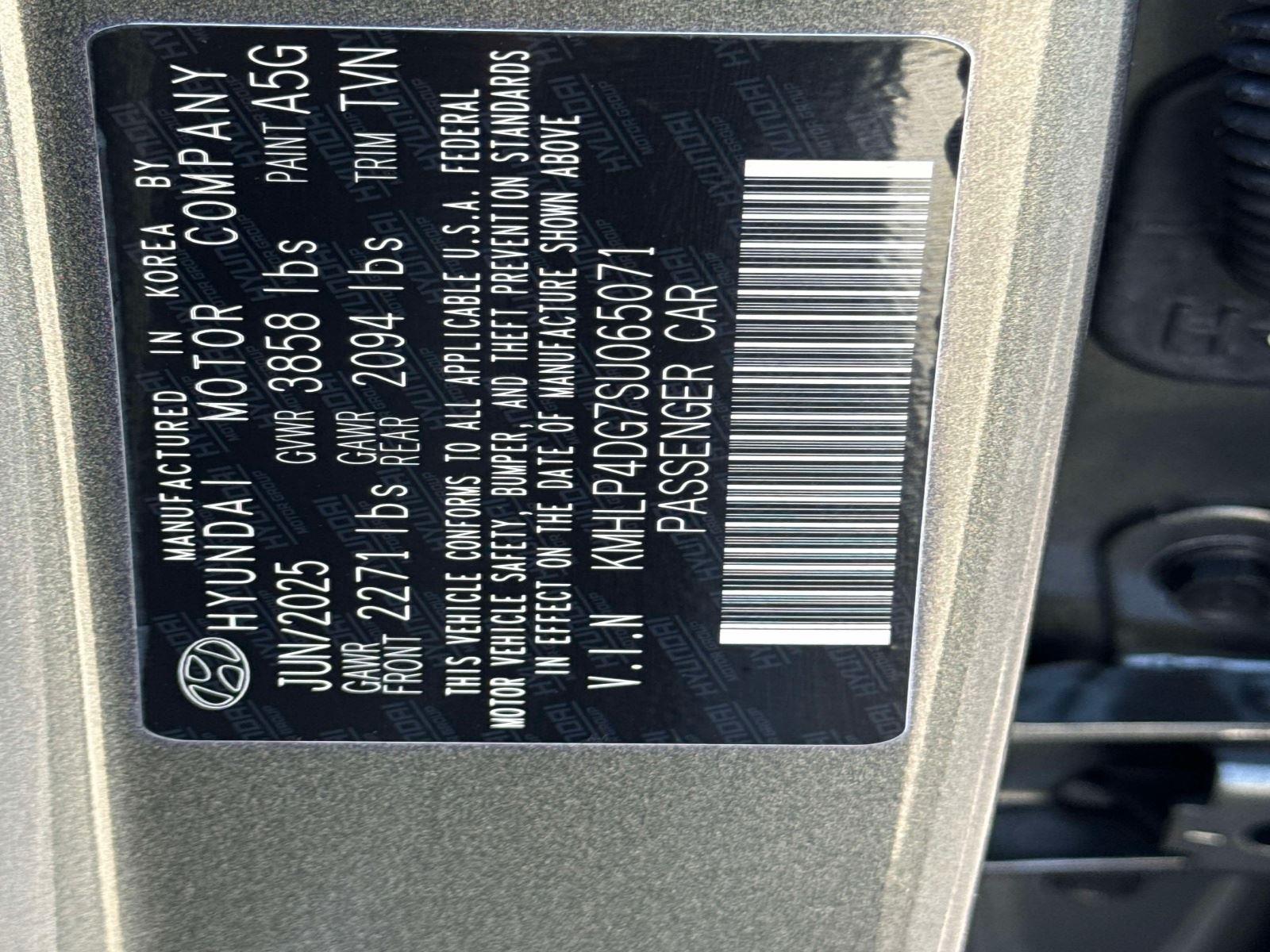 2025 Hyundai Elantra Limited