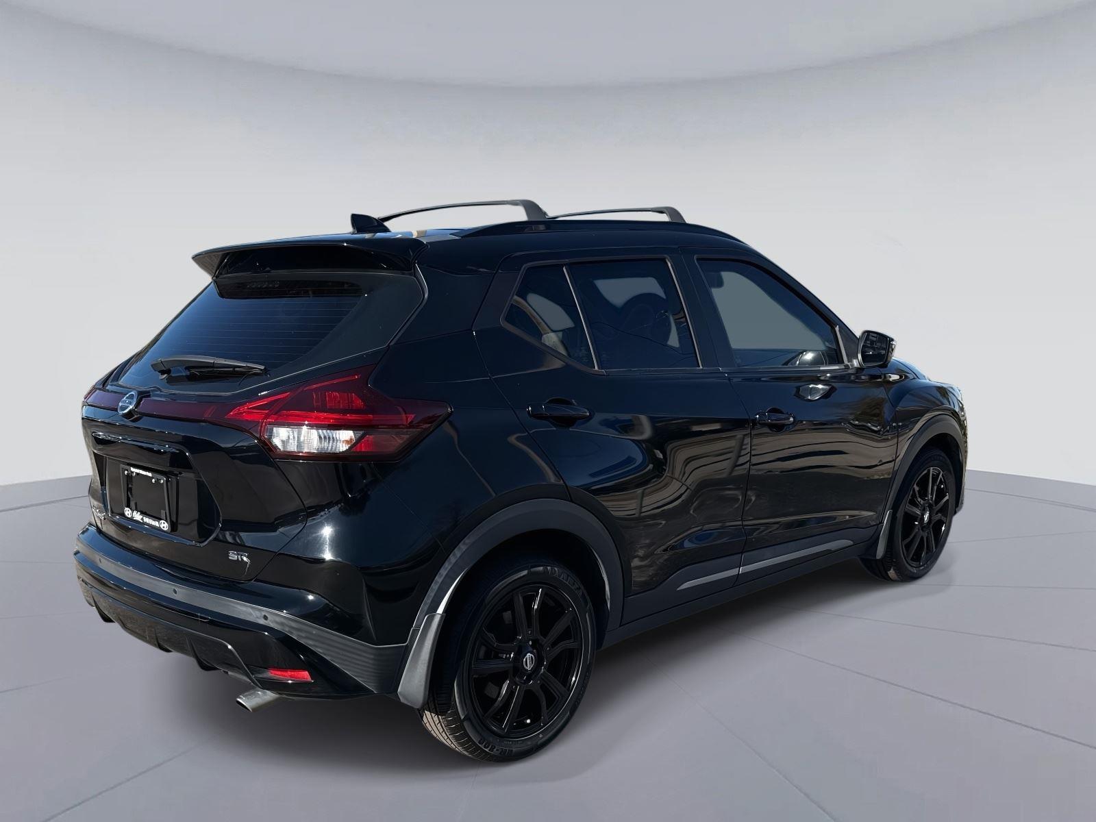 2021 Nissan Kicks SR