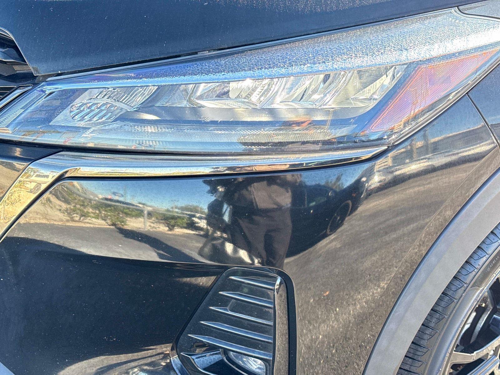 2021 Nissan Kicks SR