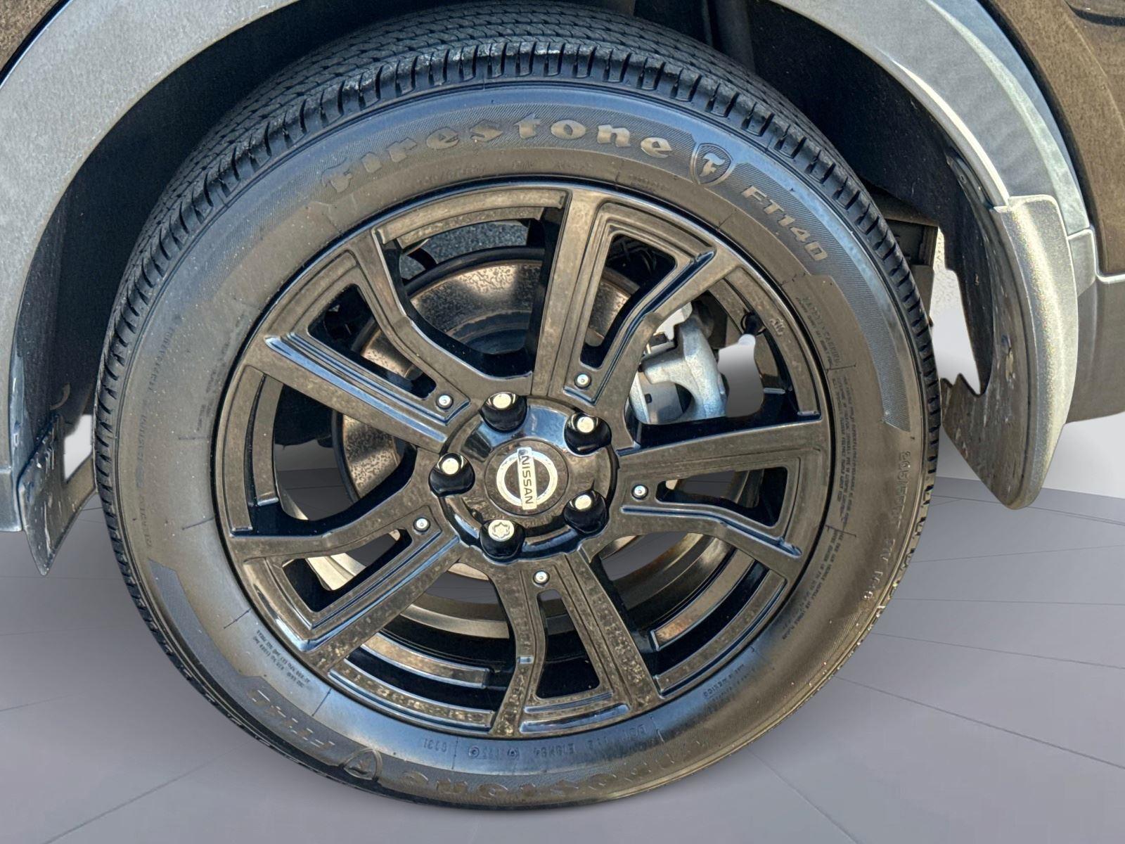 2021 Nissan Kicks SR