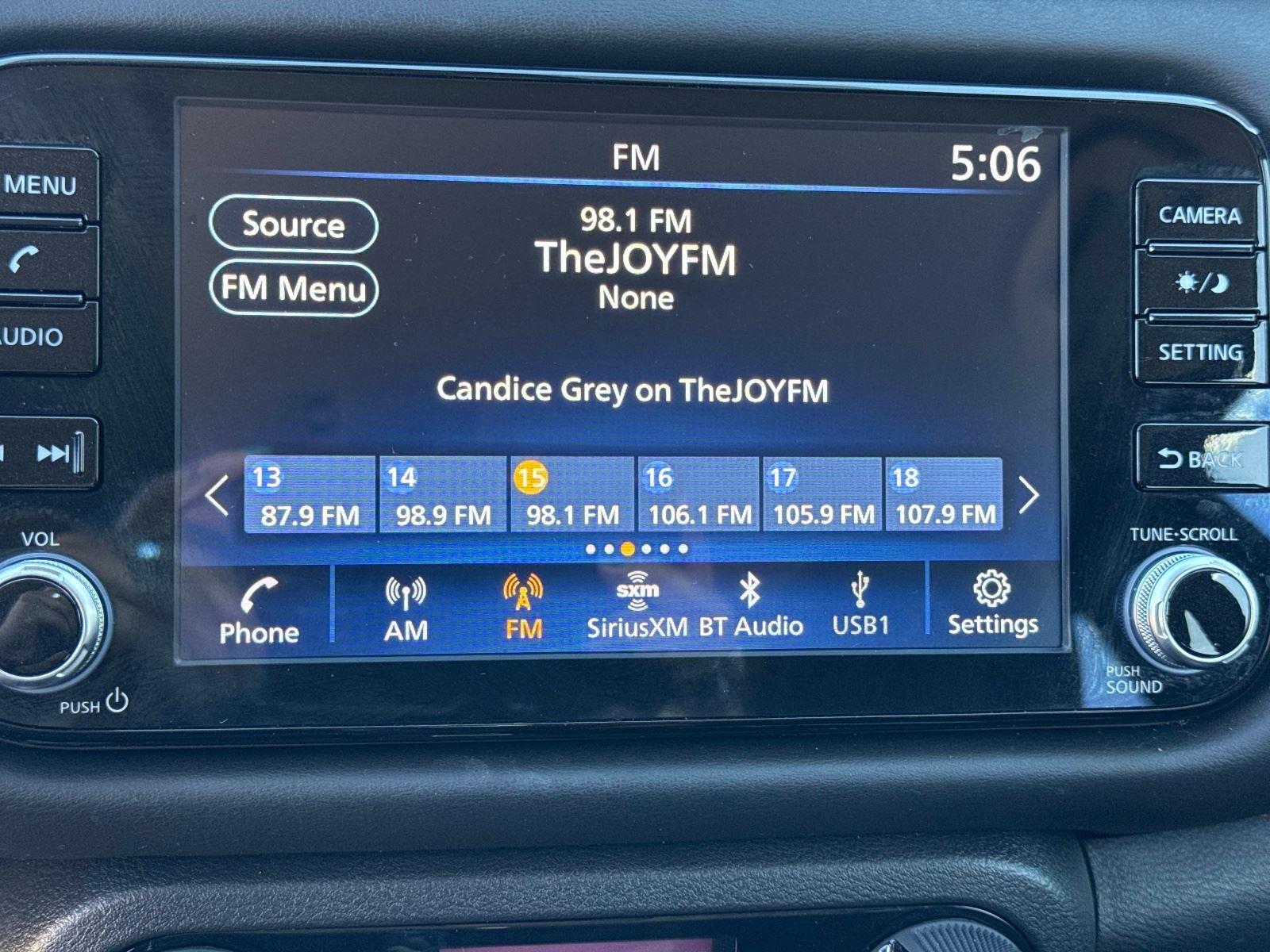 2021 Nissan Kicks SR