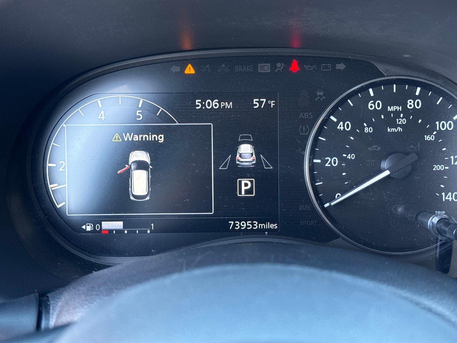 2021 Nissan Kicks SR