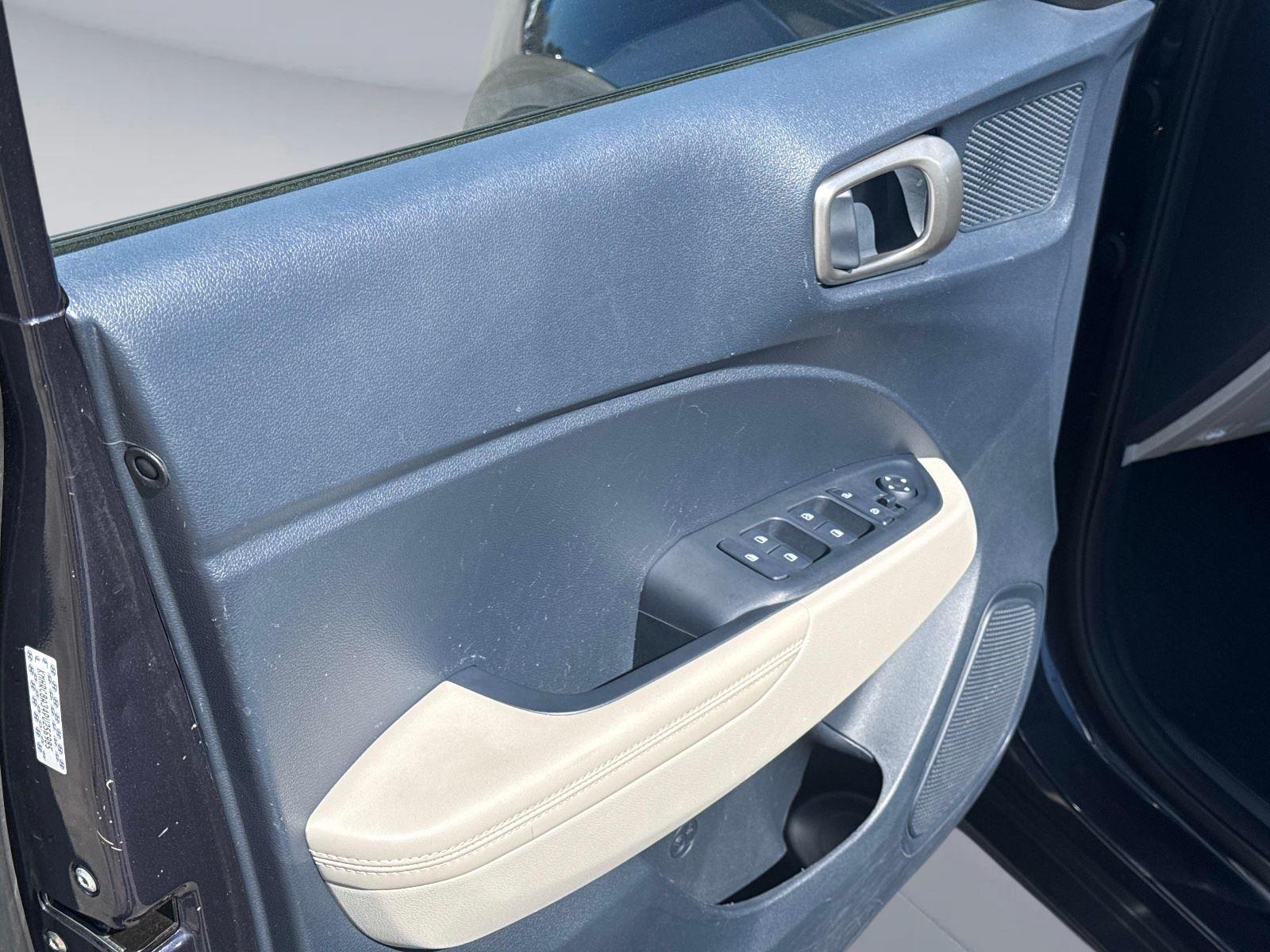 2023 Hyundai Venue Limited