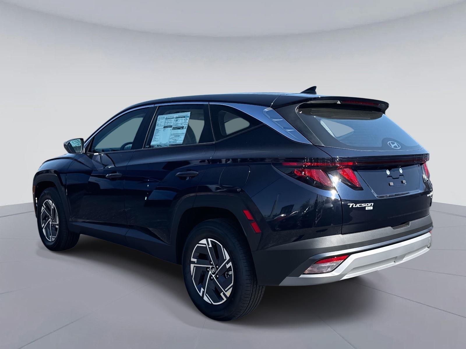 2026 Hyundai Tucson Hybrid Blue SE