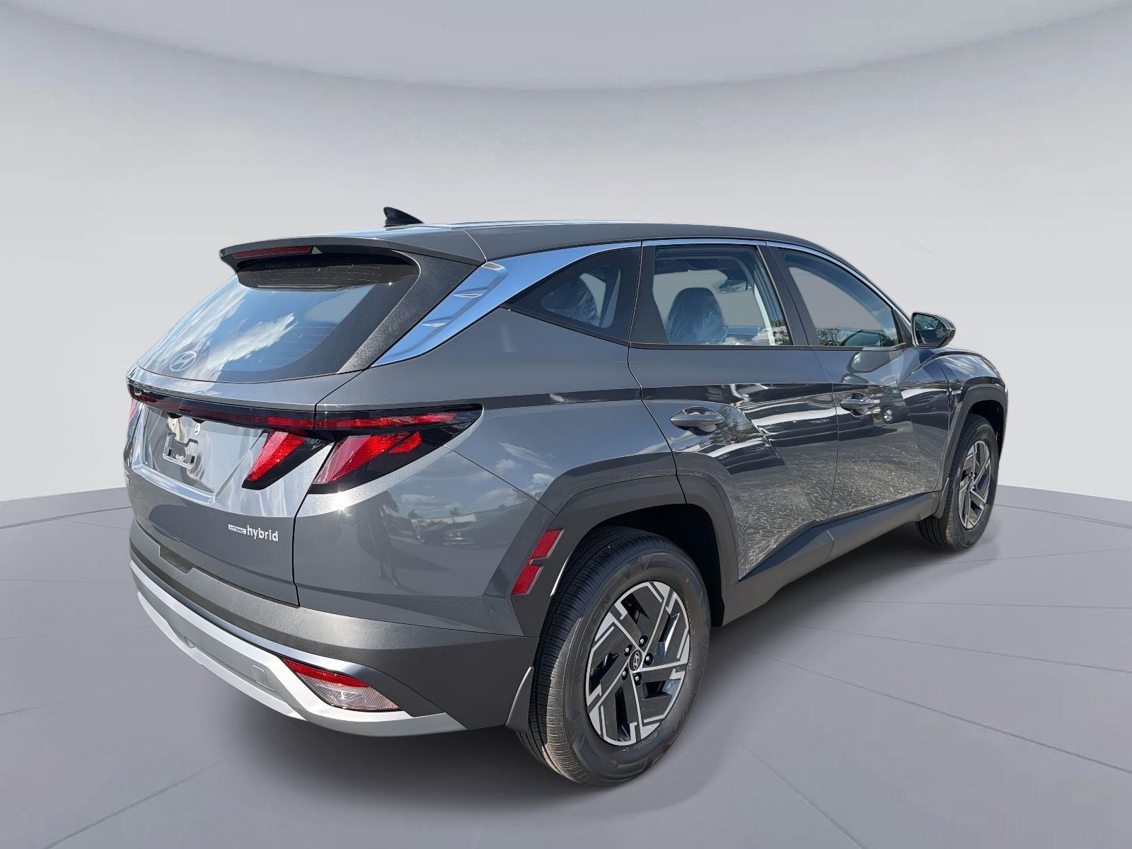 2026 Hyundai Tucson Hybrid Blue SE