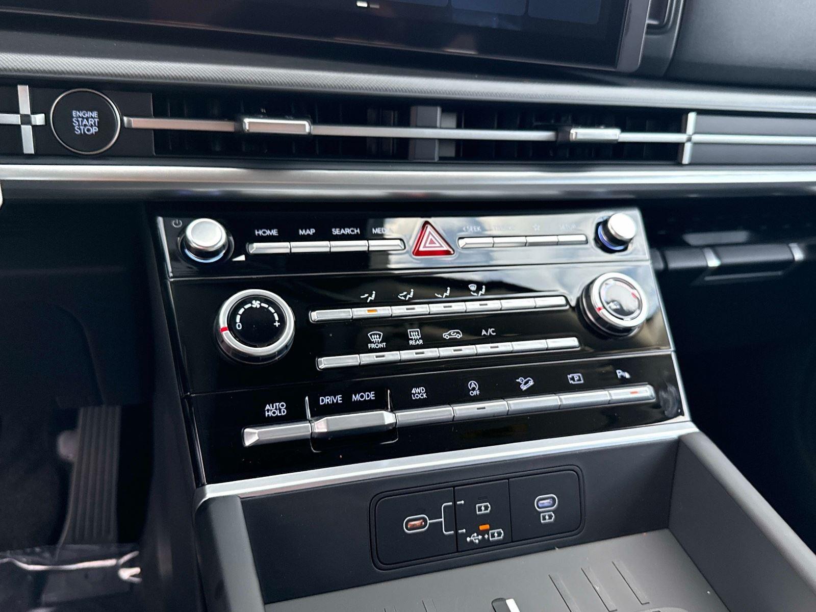 2026 Hyundai Santa Fe SE