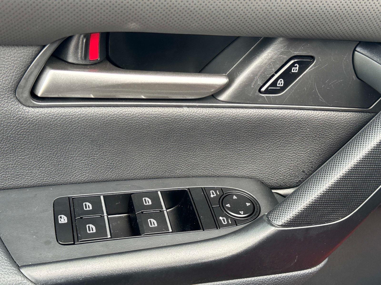 2025 Mazda CX-50 Hybrid Preferred Package