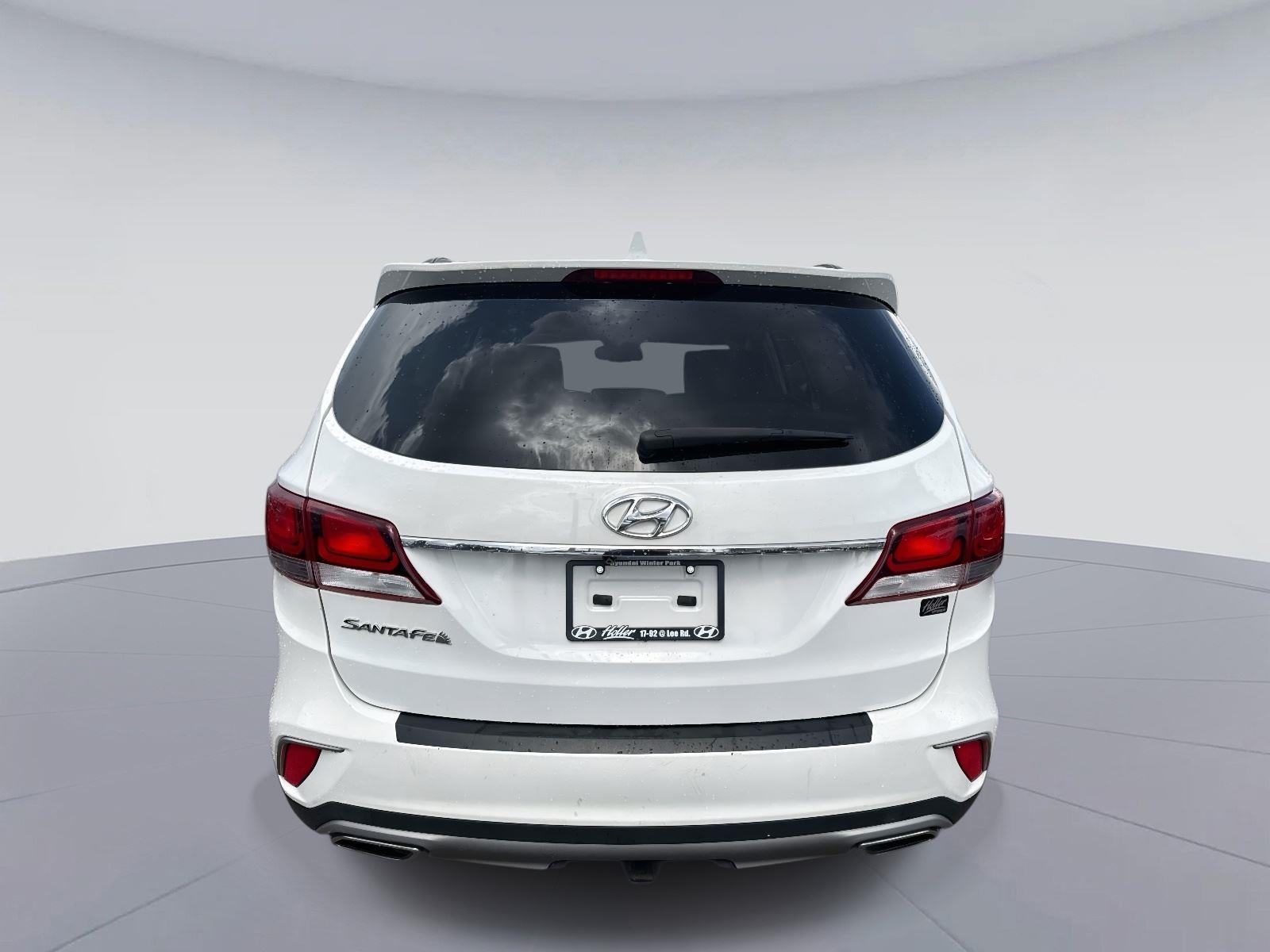 2018 Hyundai Santa Fe SE